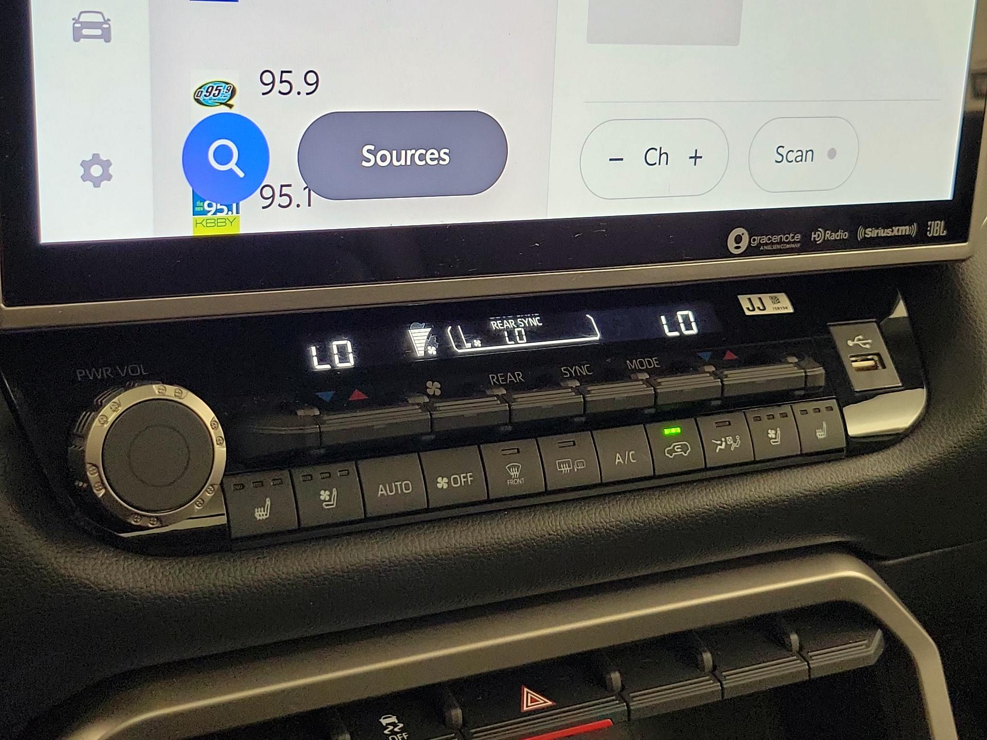 Thumbnail: 2024 Toyota Sequoia - 17