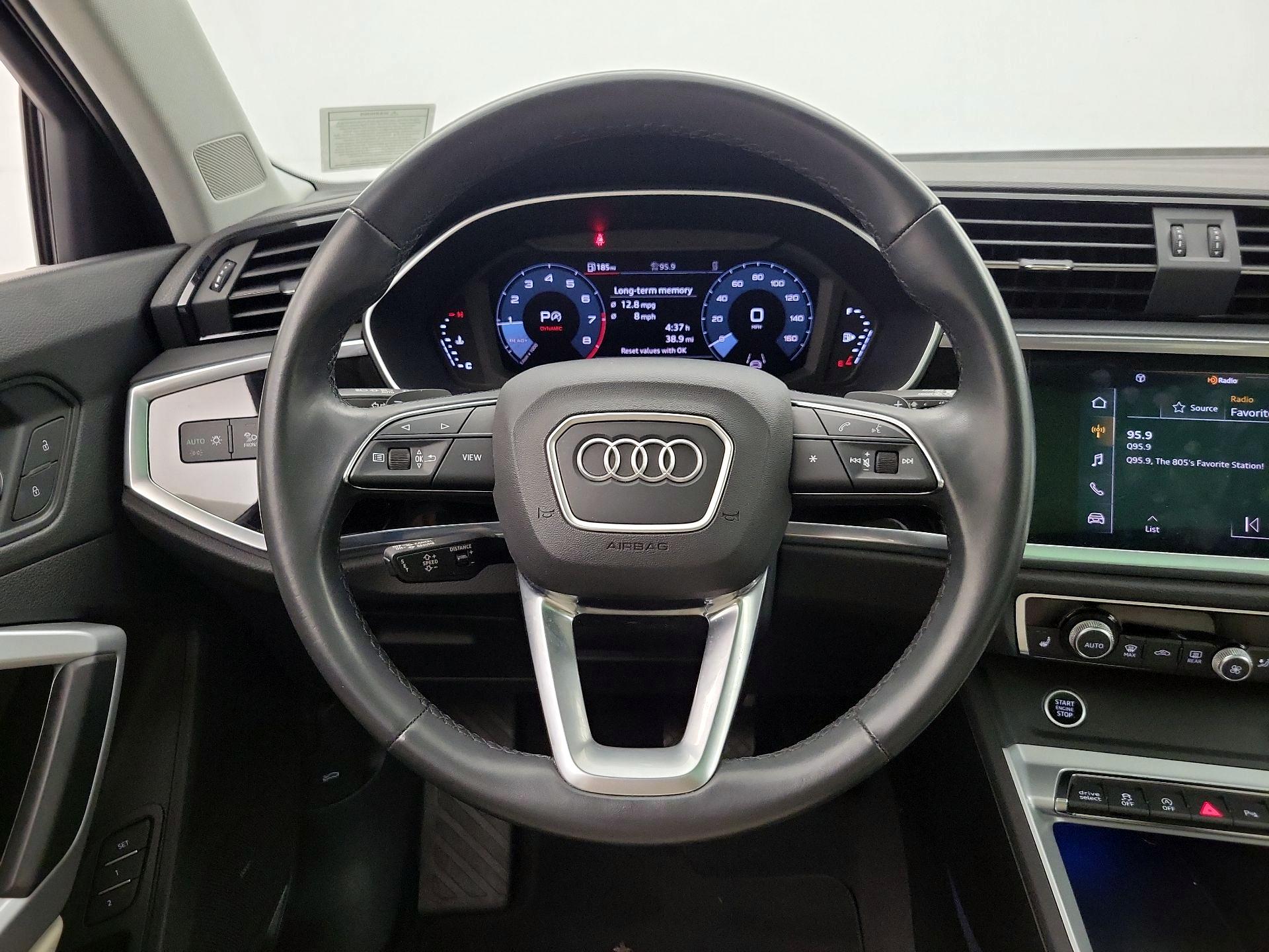 Thumbnail: 2022 Audi Q3 - 10