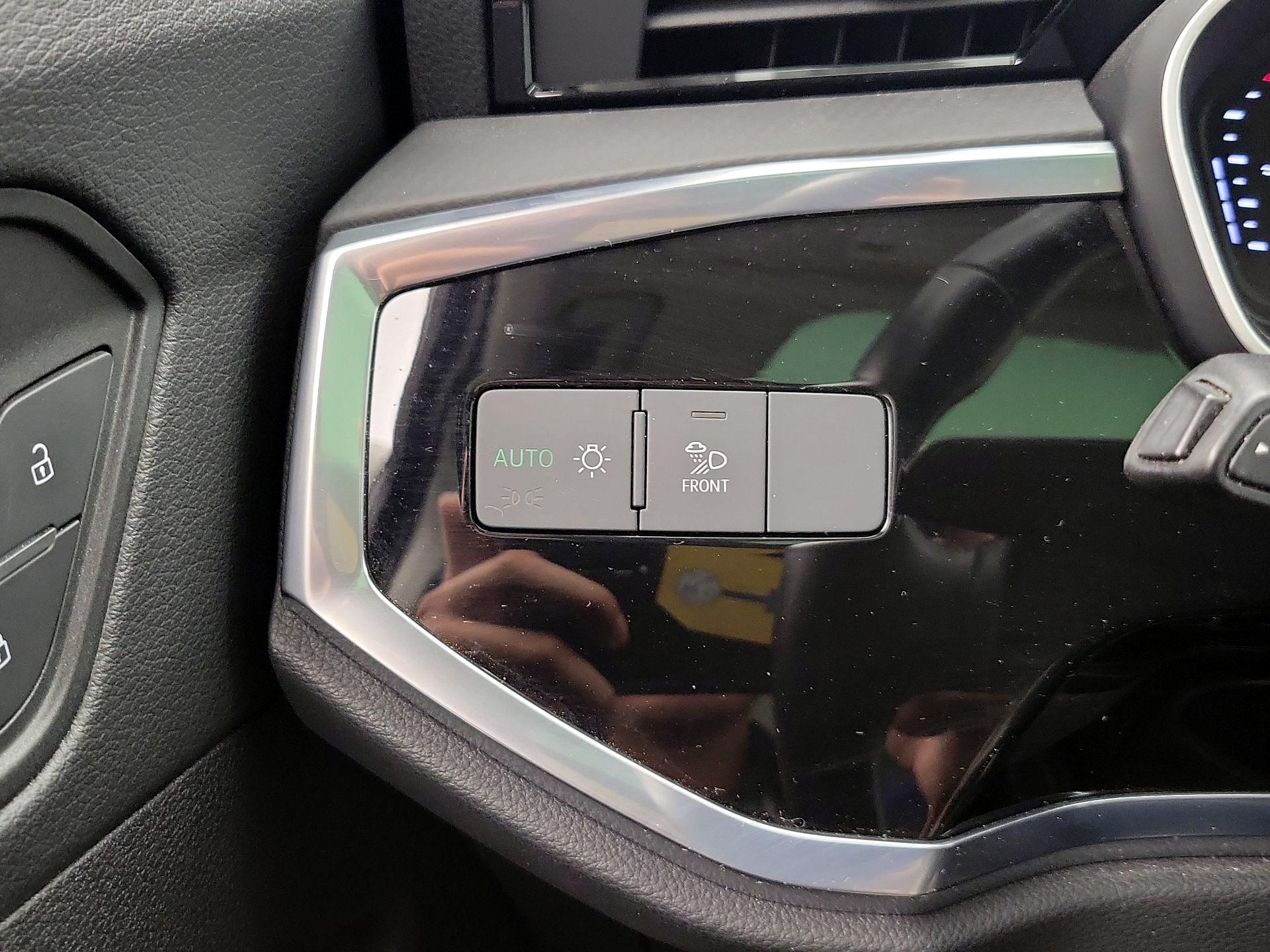 Thumbnail: 2022 Audi Q3 - 13