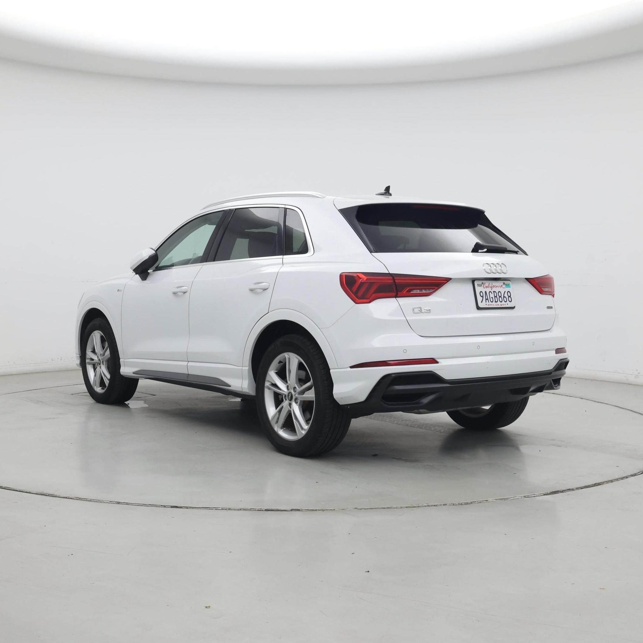 Thumbnail: 2022 Audi Q3 - 2