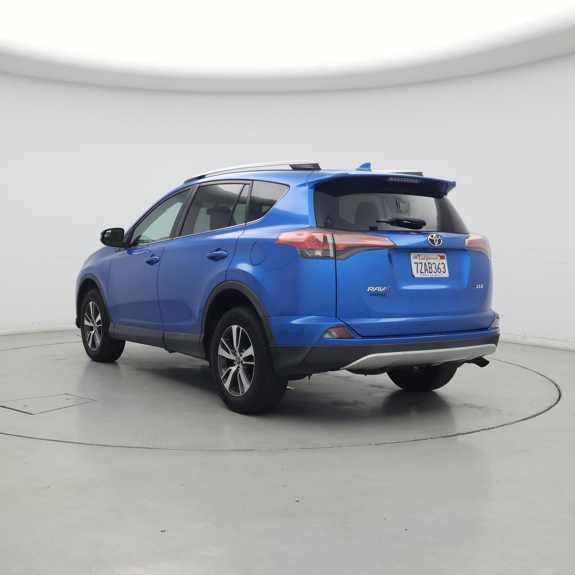 Thumbnail: 2016 Toyota RAV4 - 2