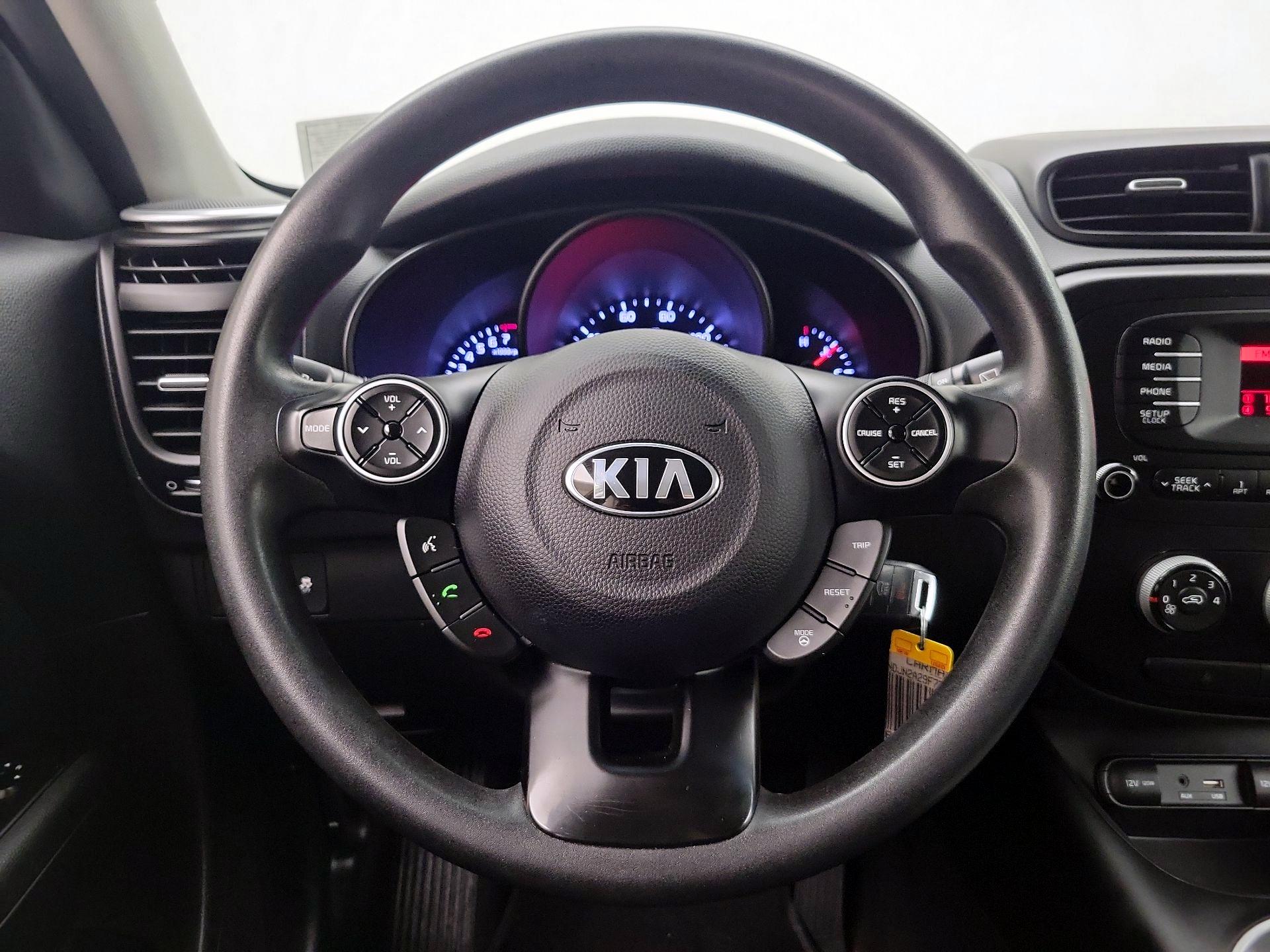 Thumbnail: 2015 Kia Soul - 10