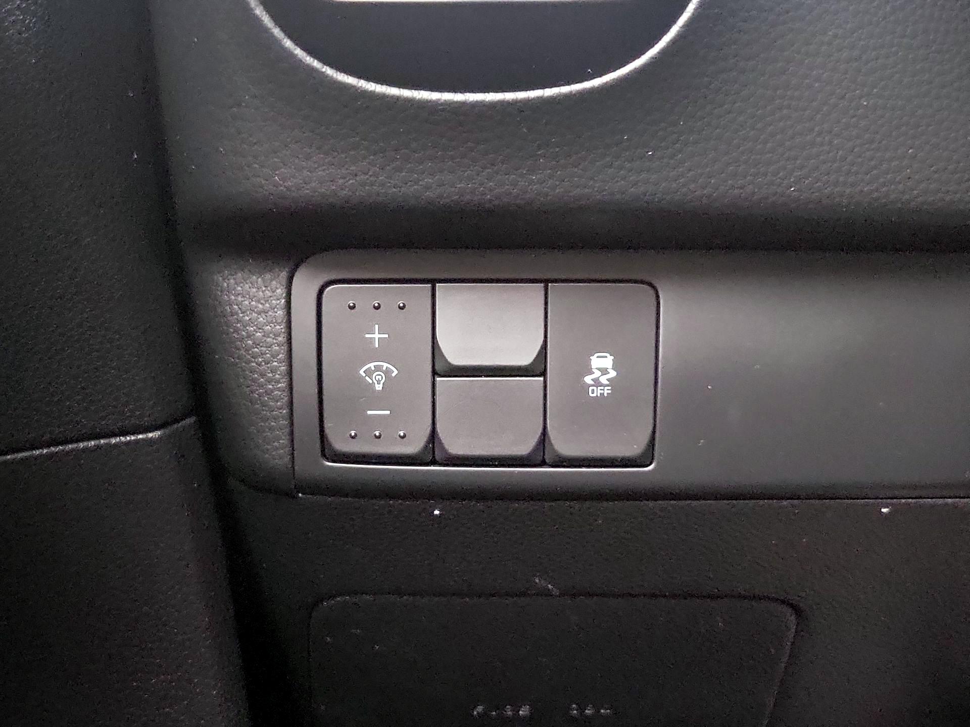 Thumbnail: 2015 Kia Soul - 13