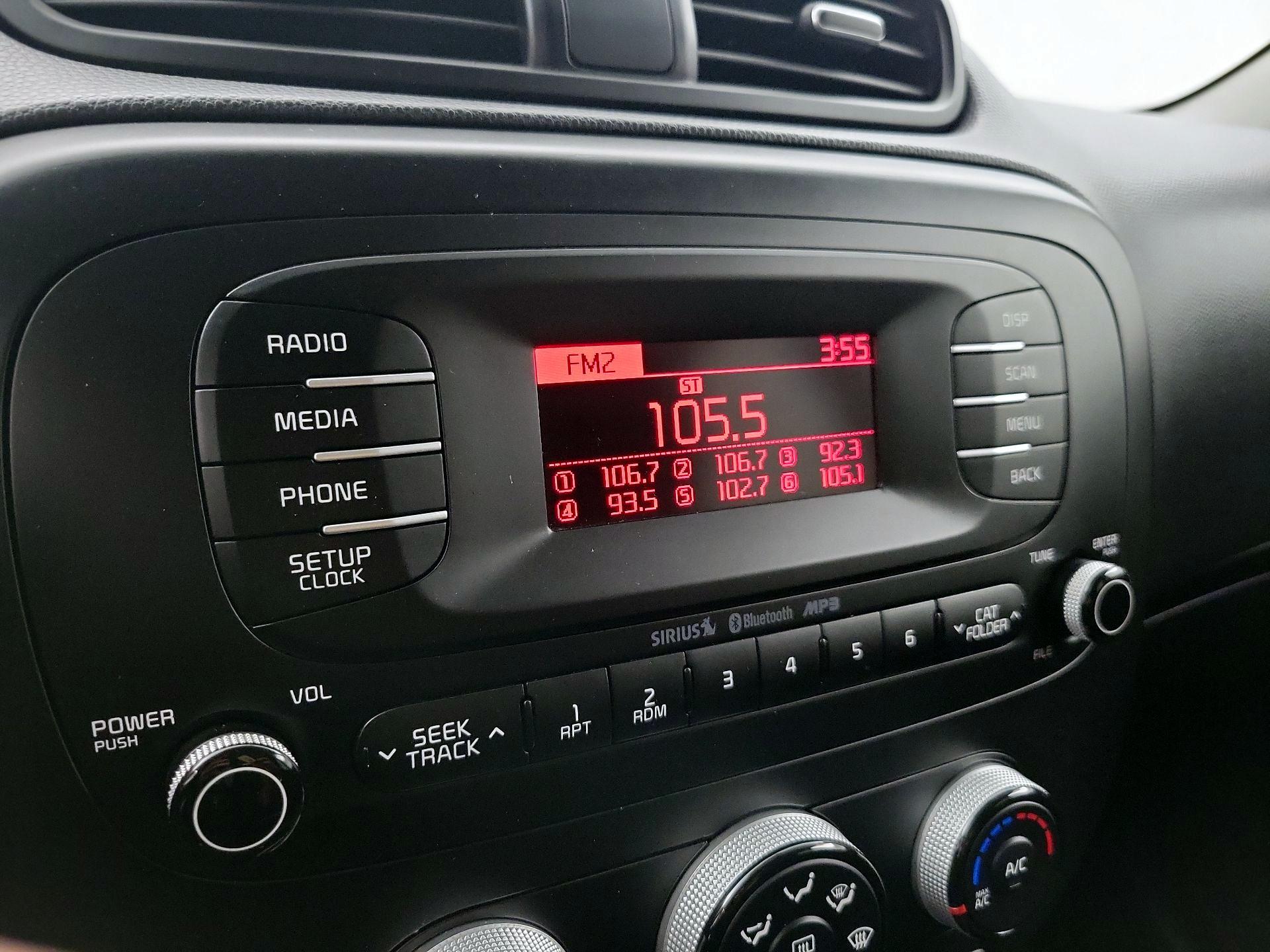 Thumbnail: 2015 Kia Soul - 14