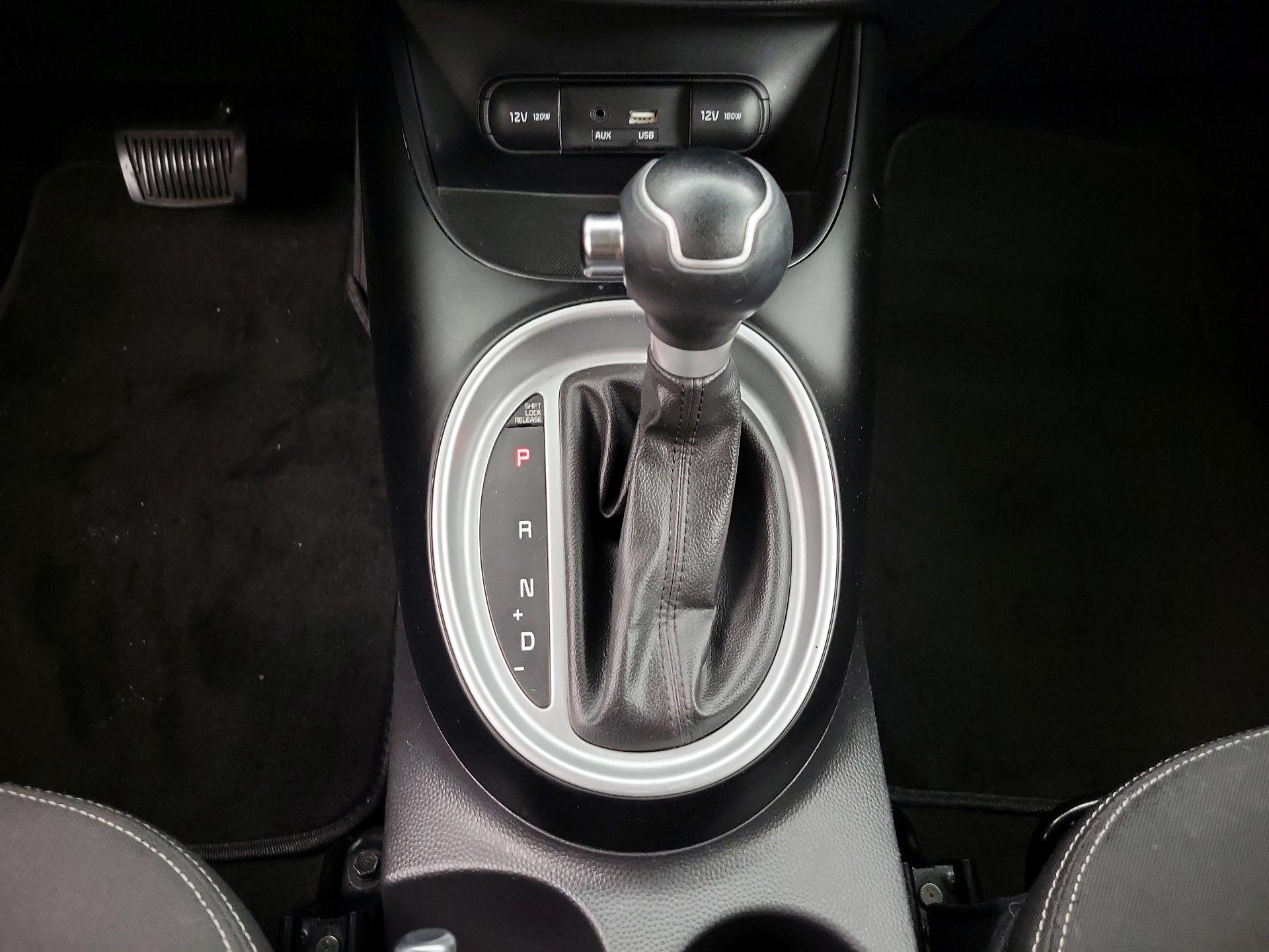 Thumbnail: 2015 Kia Soul - 16