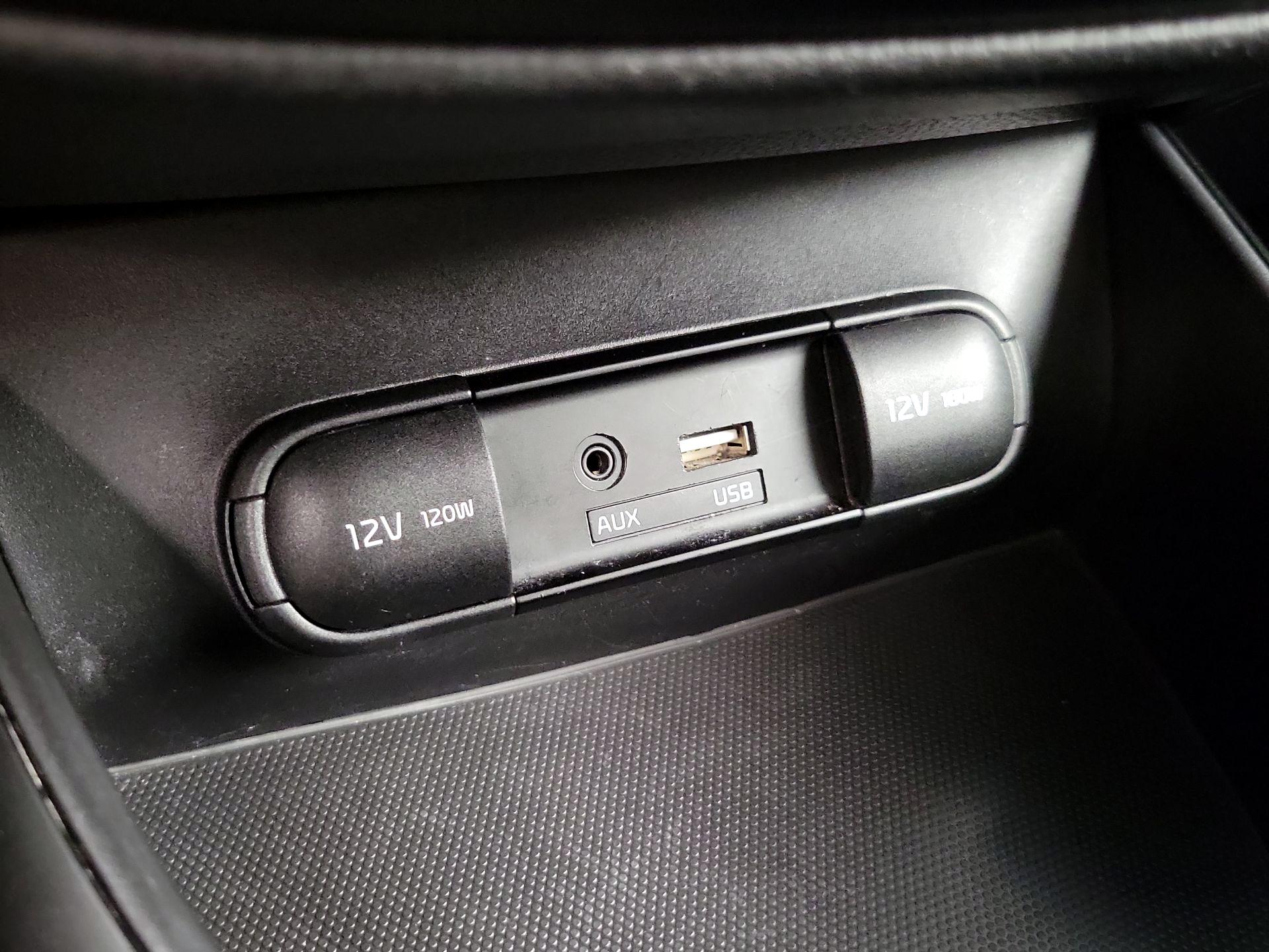 Thumbnail: 2015 Kia Soul - 17