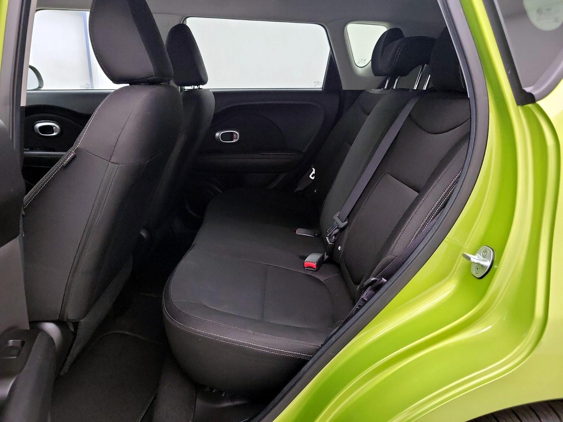 Thumbnail: 2015 Kia Soul - 18