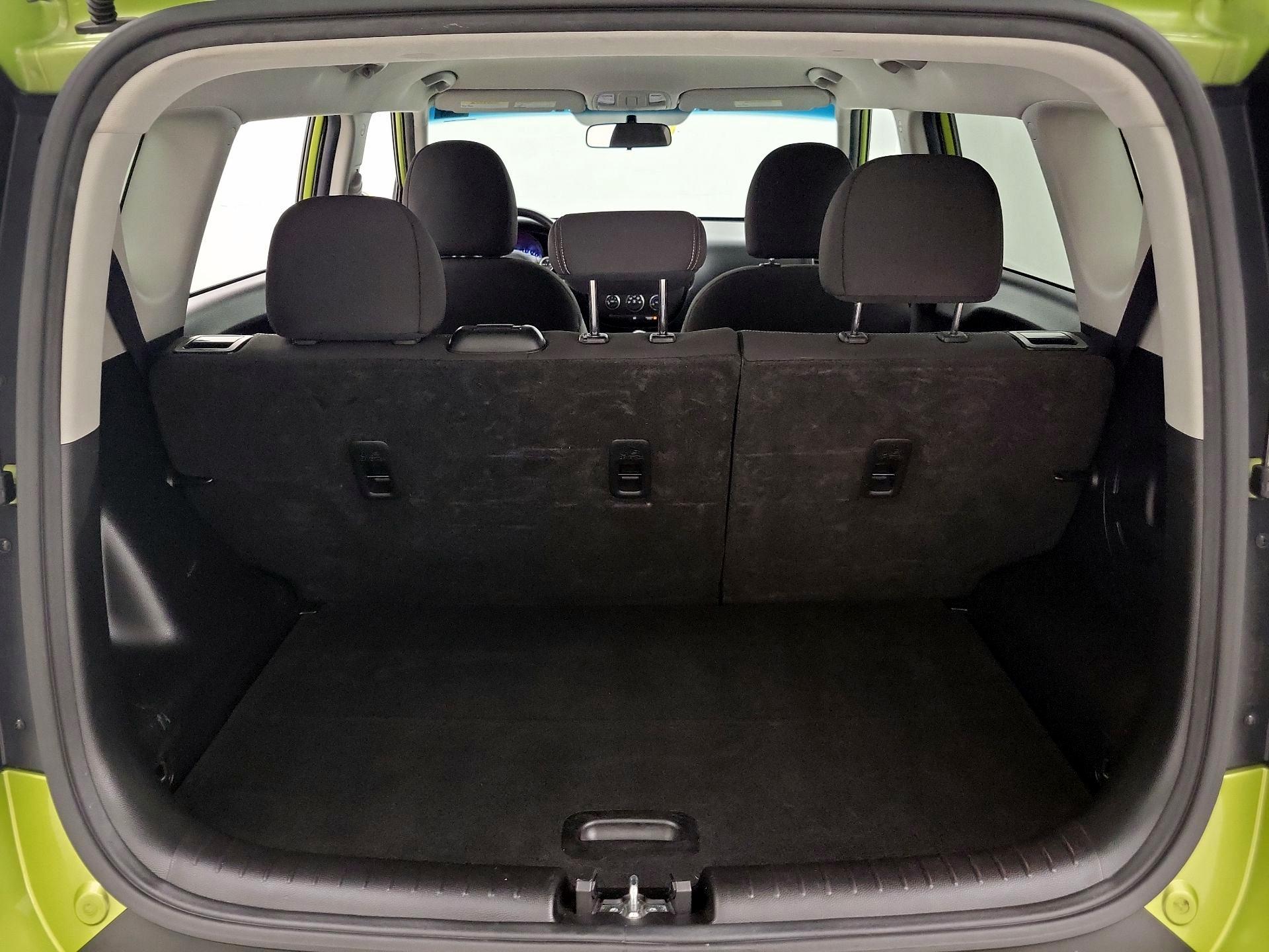 Thumbnail: 2015 Kia Soul - 19