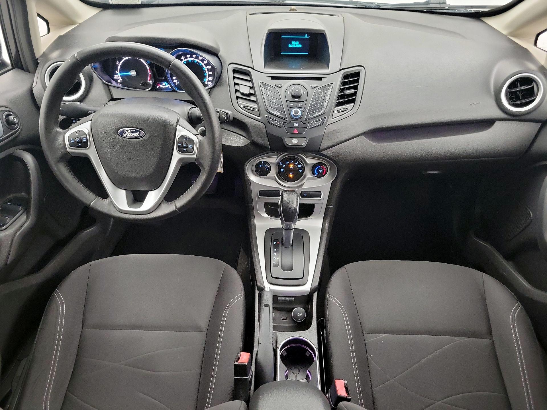 Thumbnail: 2015 Ford Fiesta - 9