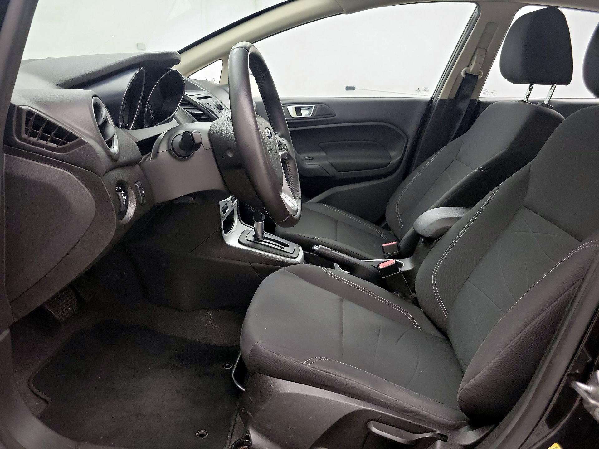 Thumbnail: 2015 Ford Fiesta - 11