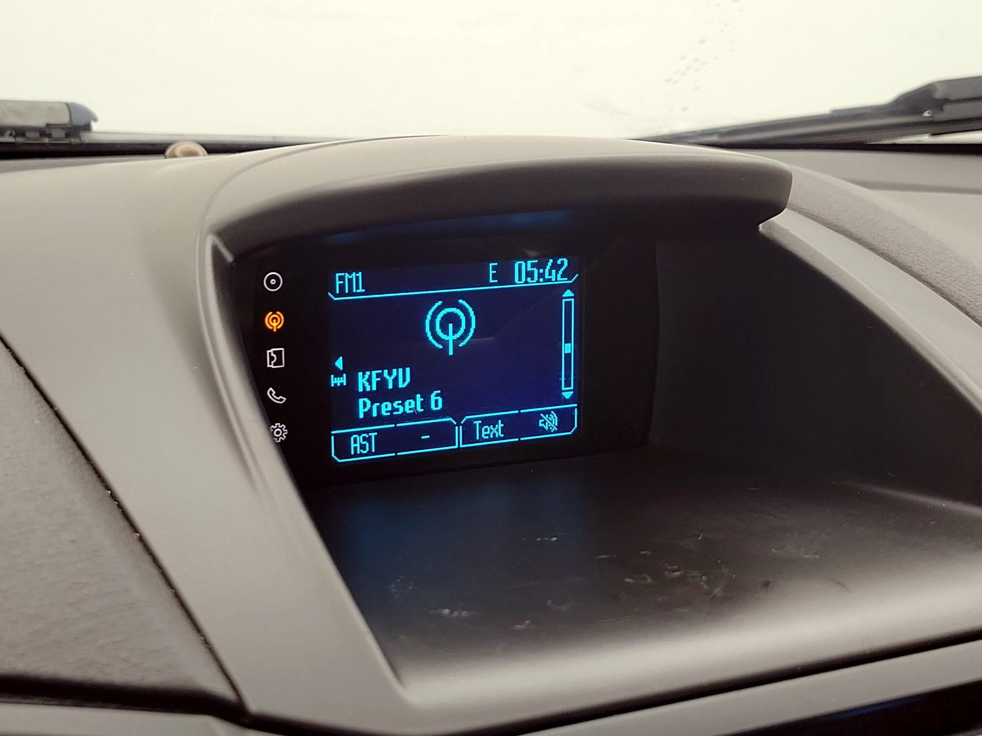 Thumbnail: 2015 Ford Fiesta - 14