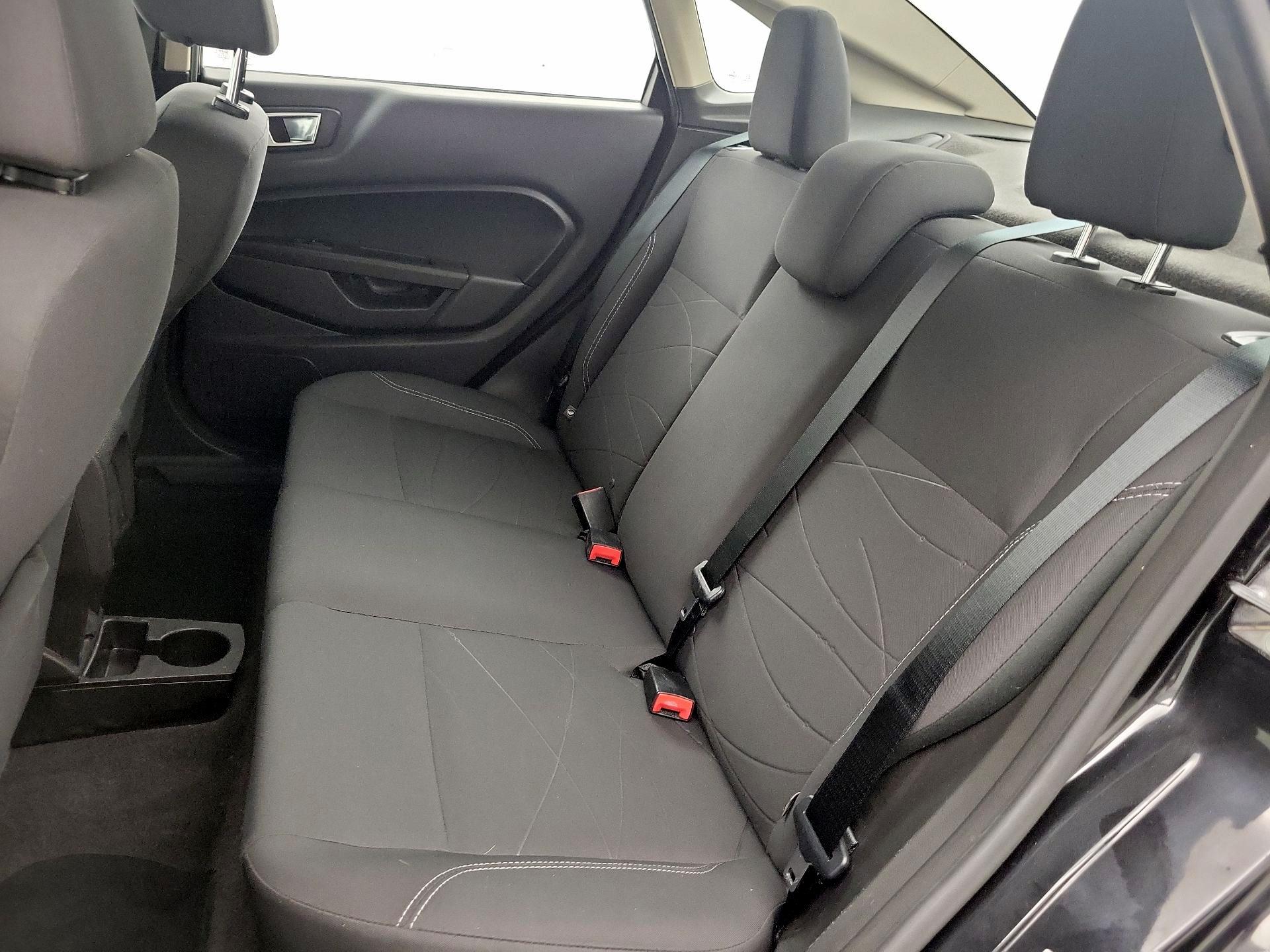 Thumbnail: 2015 Ford Fiesta - 18