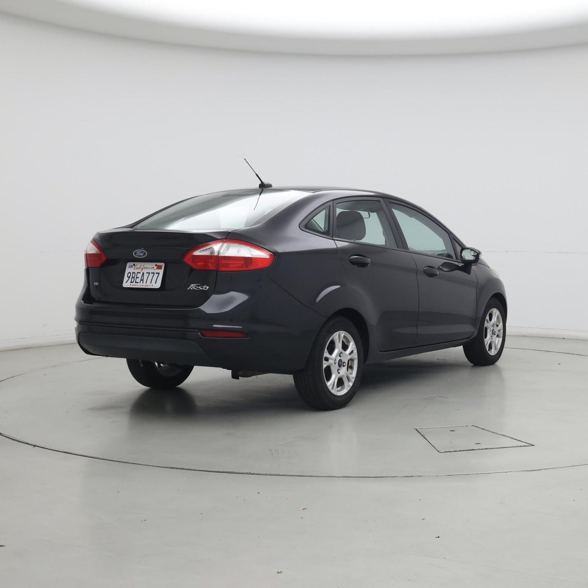 Thumbnail: 2015 Ford Fiesta - 8