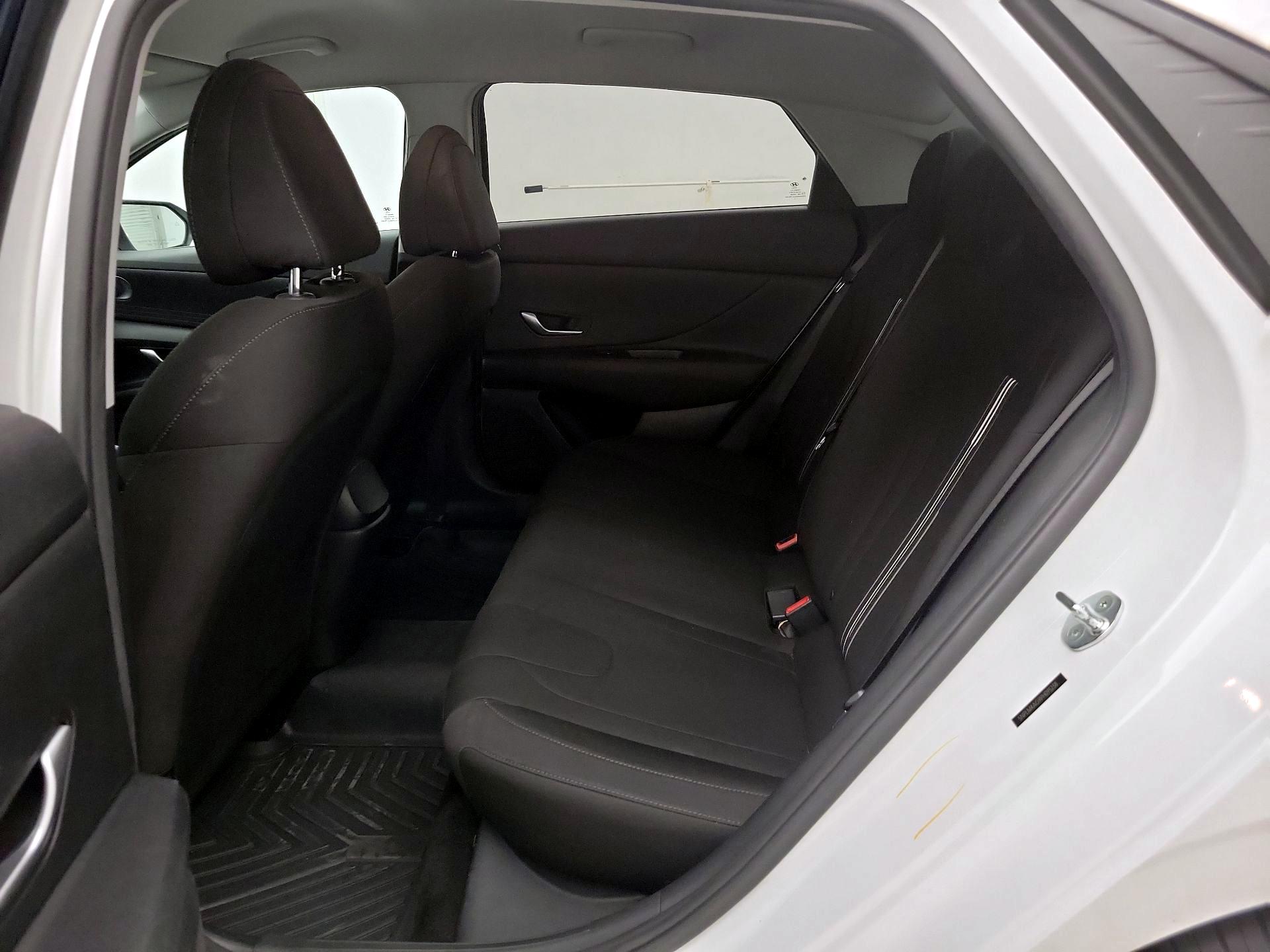 Thumbnail: 2023 Hyundai Elantra - 19