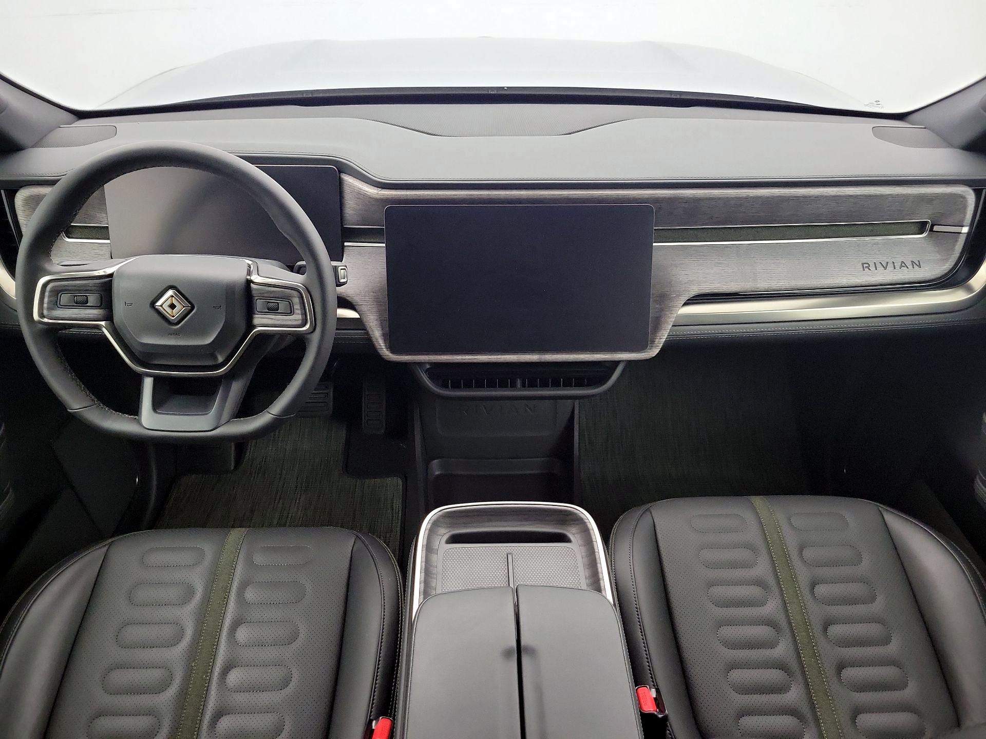 Thumbnail: 2026 Rivian R1S - 9