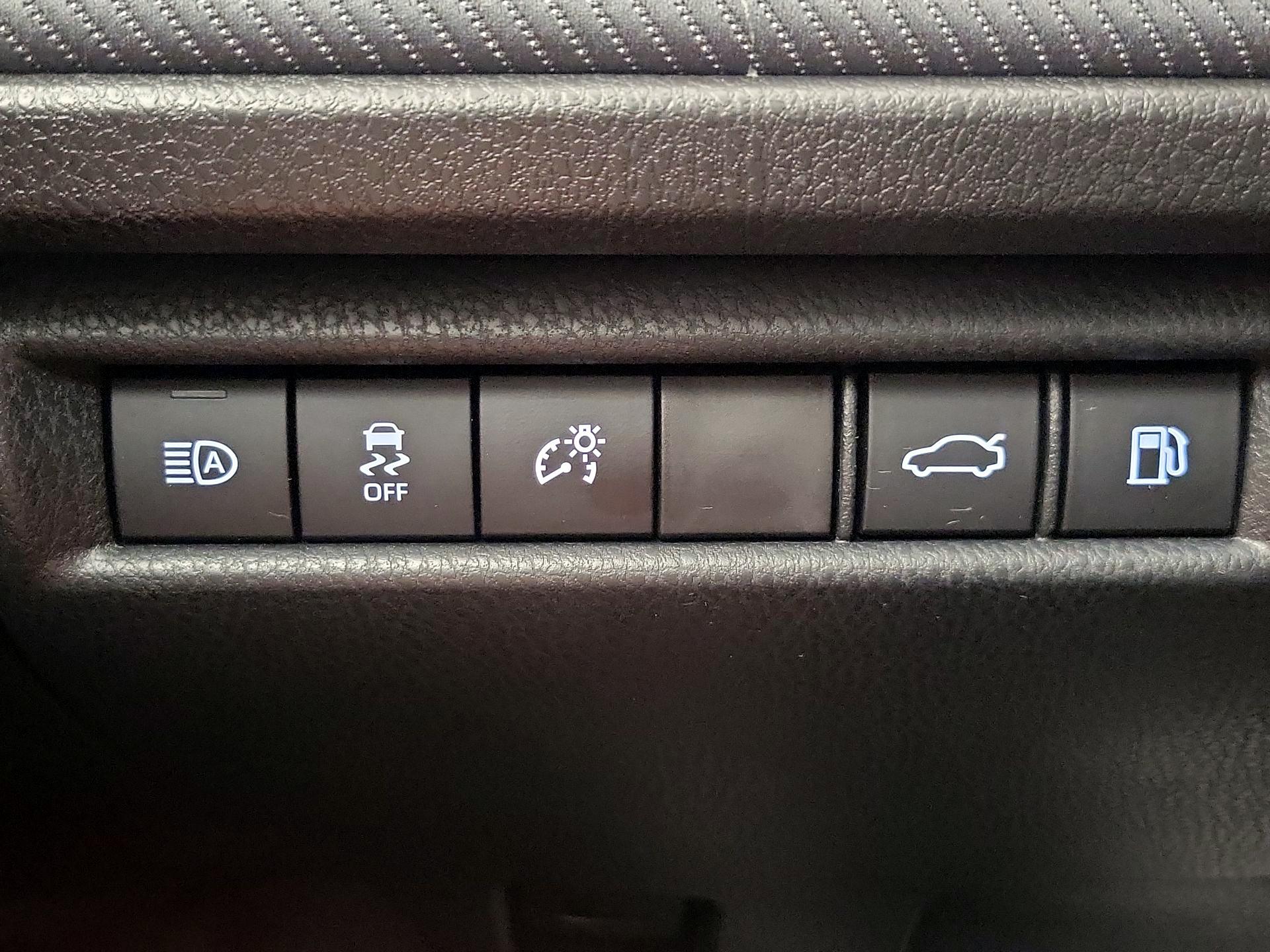 Thumbnail: 2026 Toyota Camry - 13