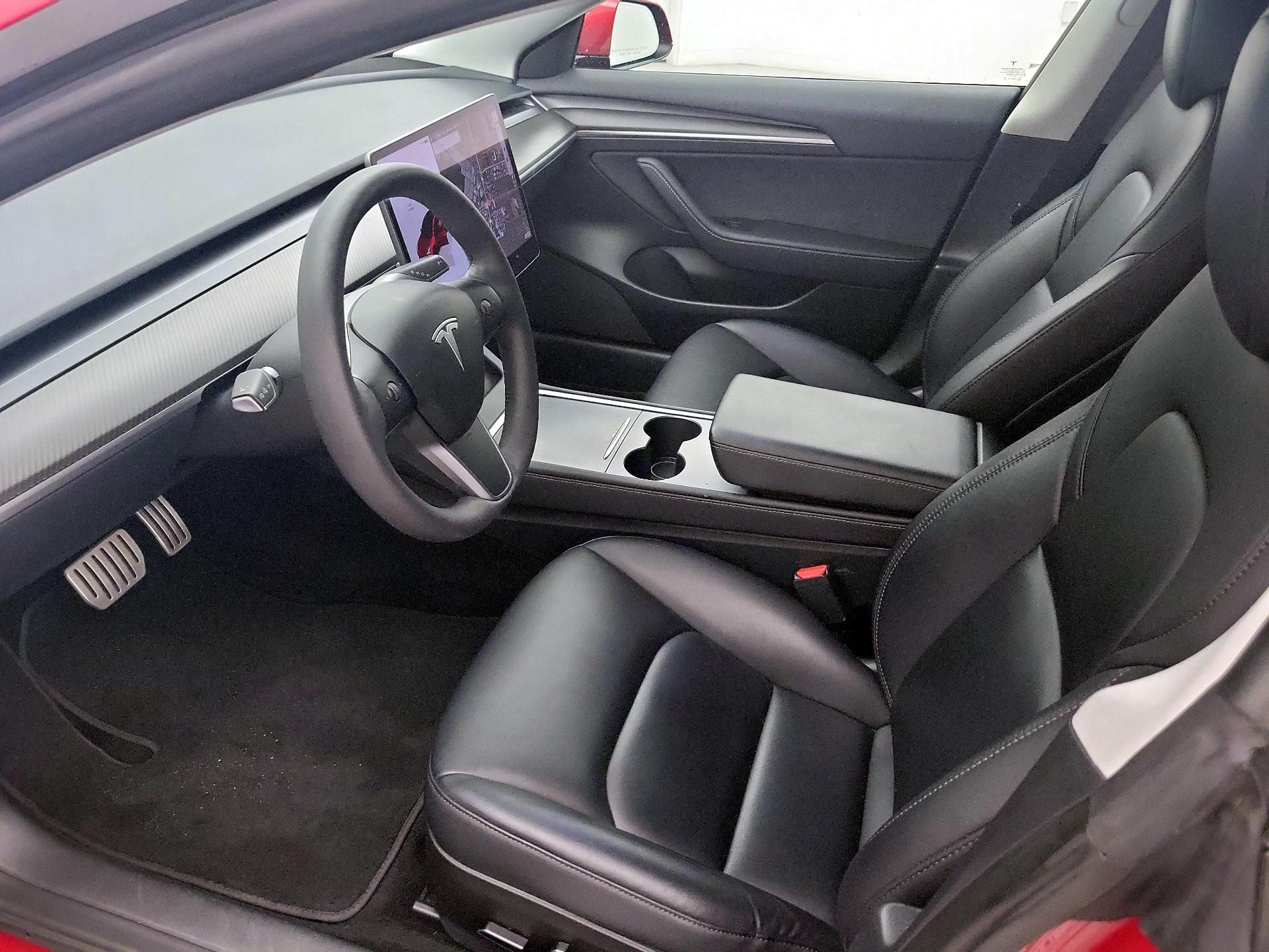 Thumbnail: 2023 Tesla Model 3 - 11