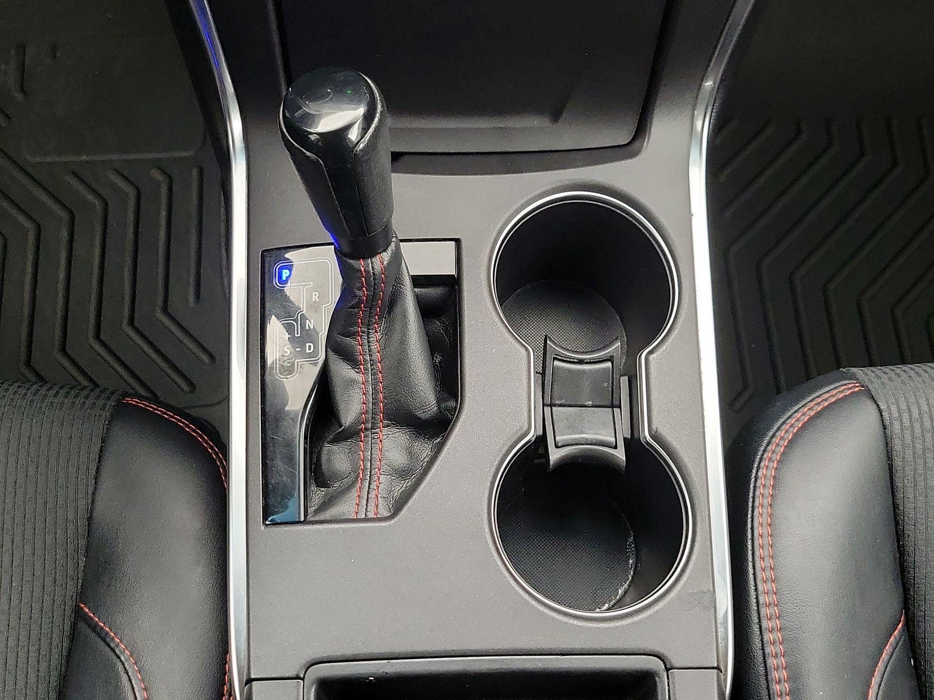 Thumbnail: 2016 Toyota Camry - 16