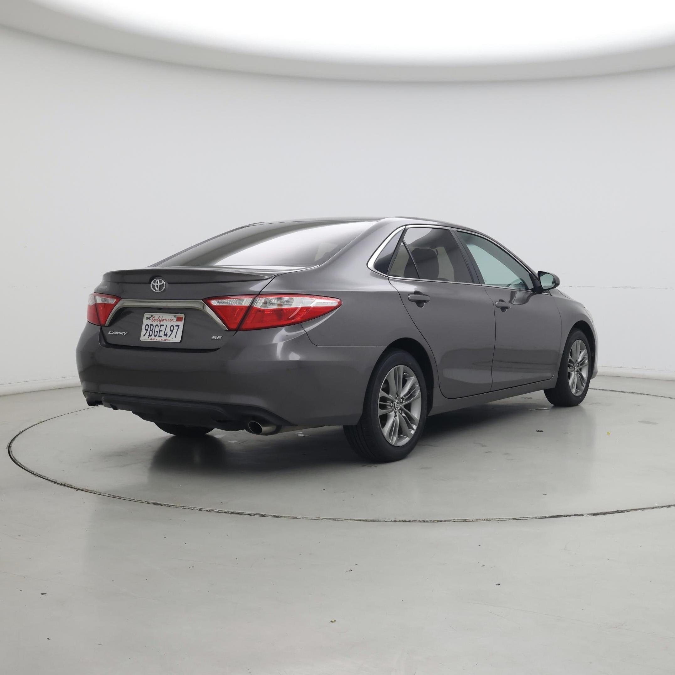 Thumbnail: 2016 Toyota Camry - 8