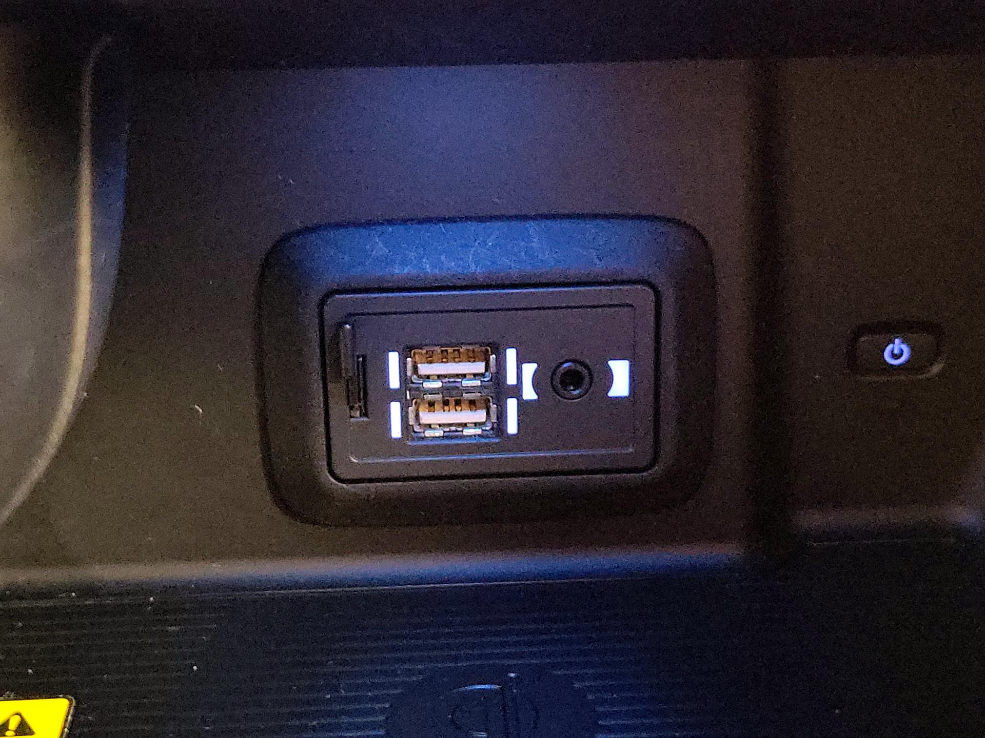 Thumbnail: 2022 Toyota Venza - 18