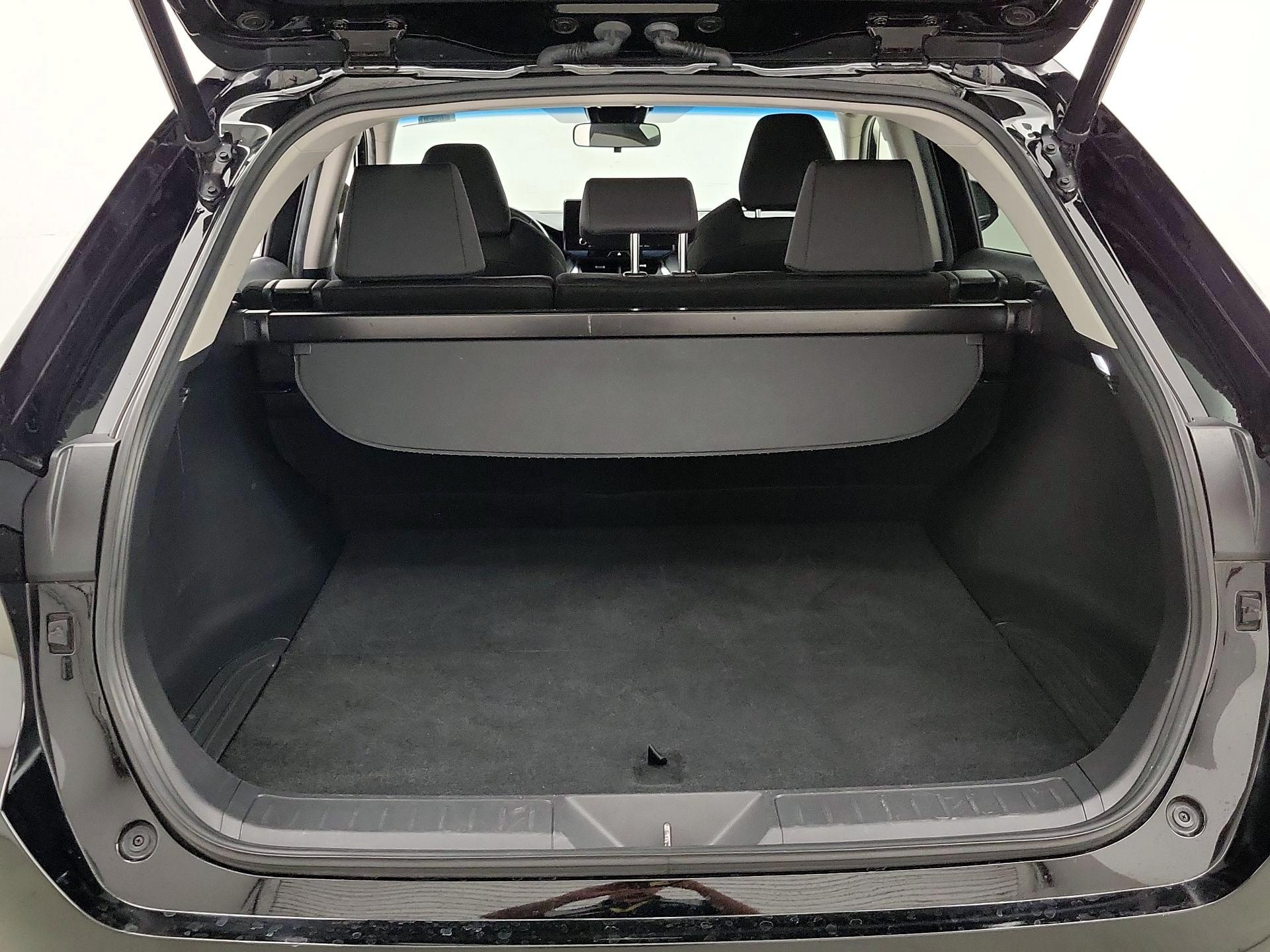 Thumbnail: 2022 Toyota Venza - 20