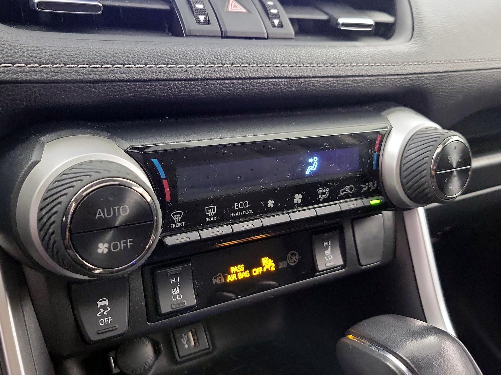 2023 Toyota RAV4 XLE Premium - Photo 15