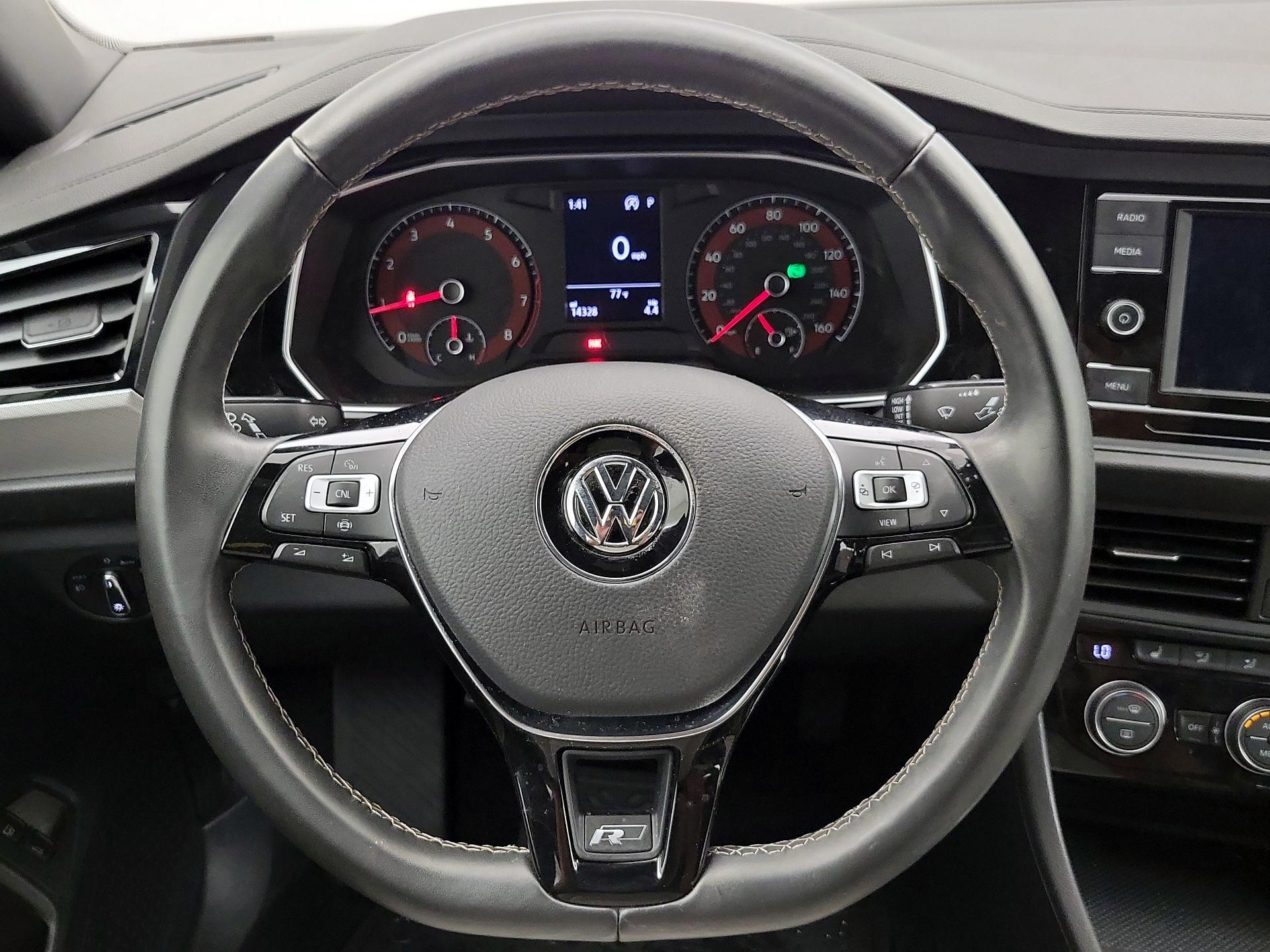 Thumbnail: 2021 Volkswagen Jetta - 10
