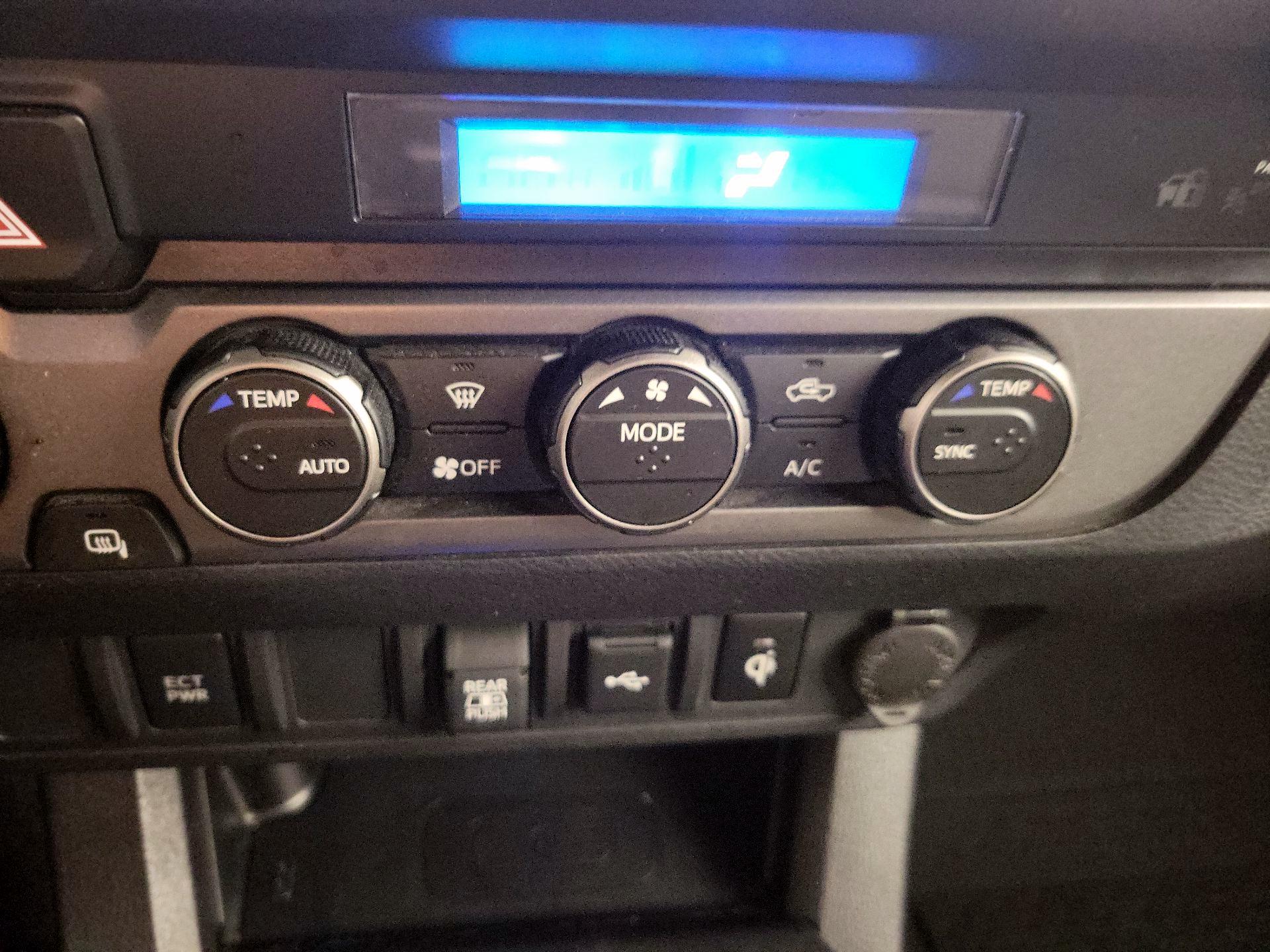 Thumbnail: 2023 Toyota Tacoma - 16