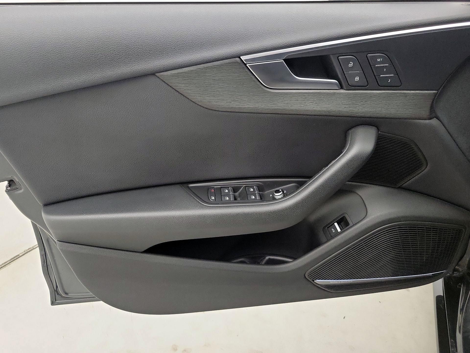 Thumbnail: 2017 Audi A4 - 12