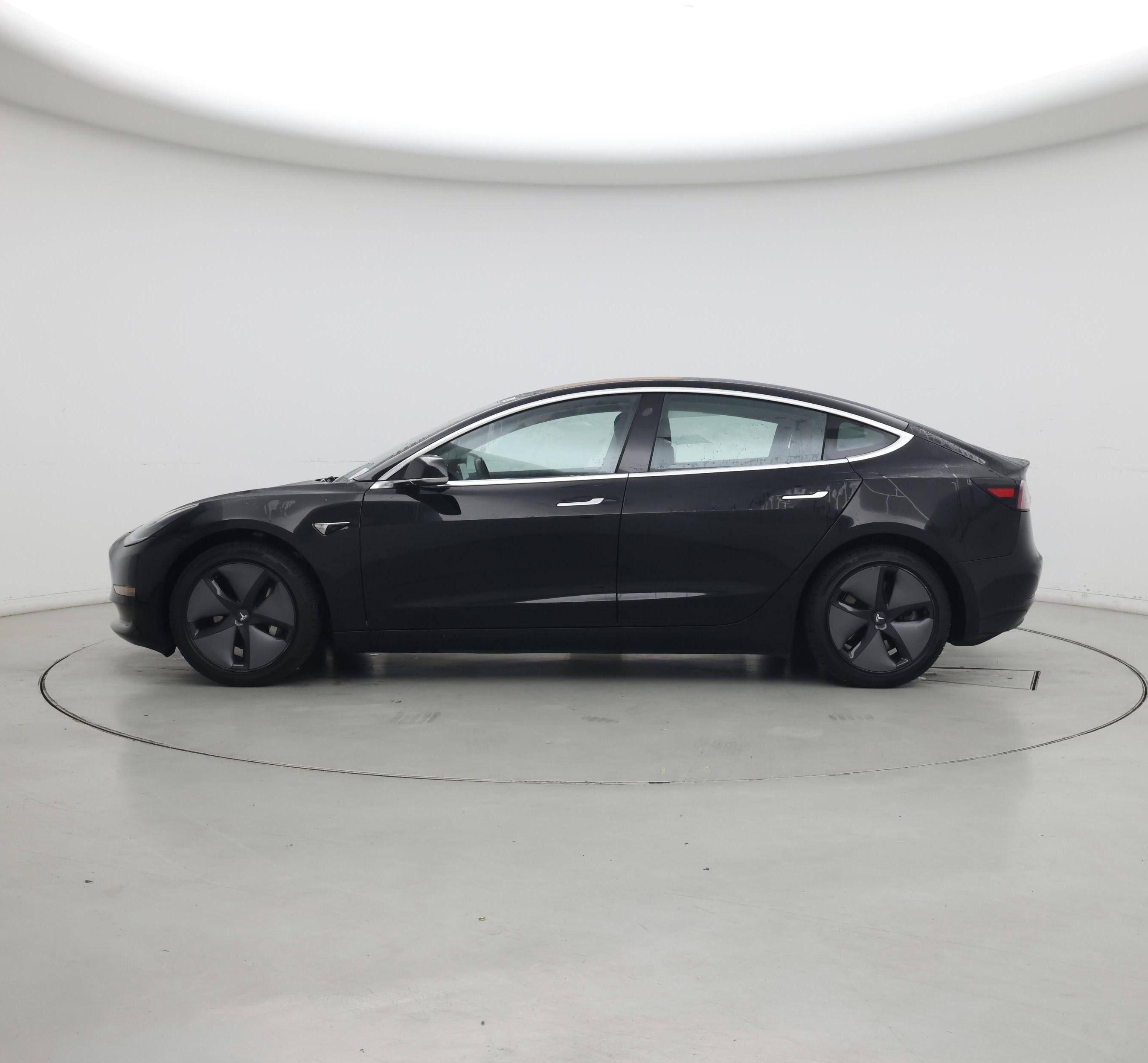 Thumbnail: 2019 Tesla Model 3 - 3