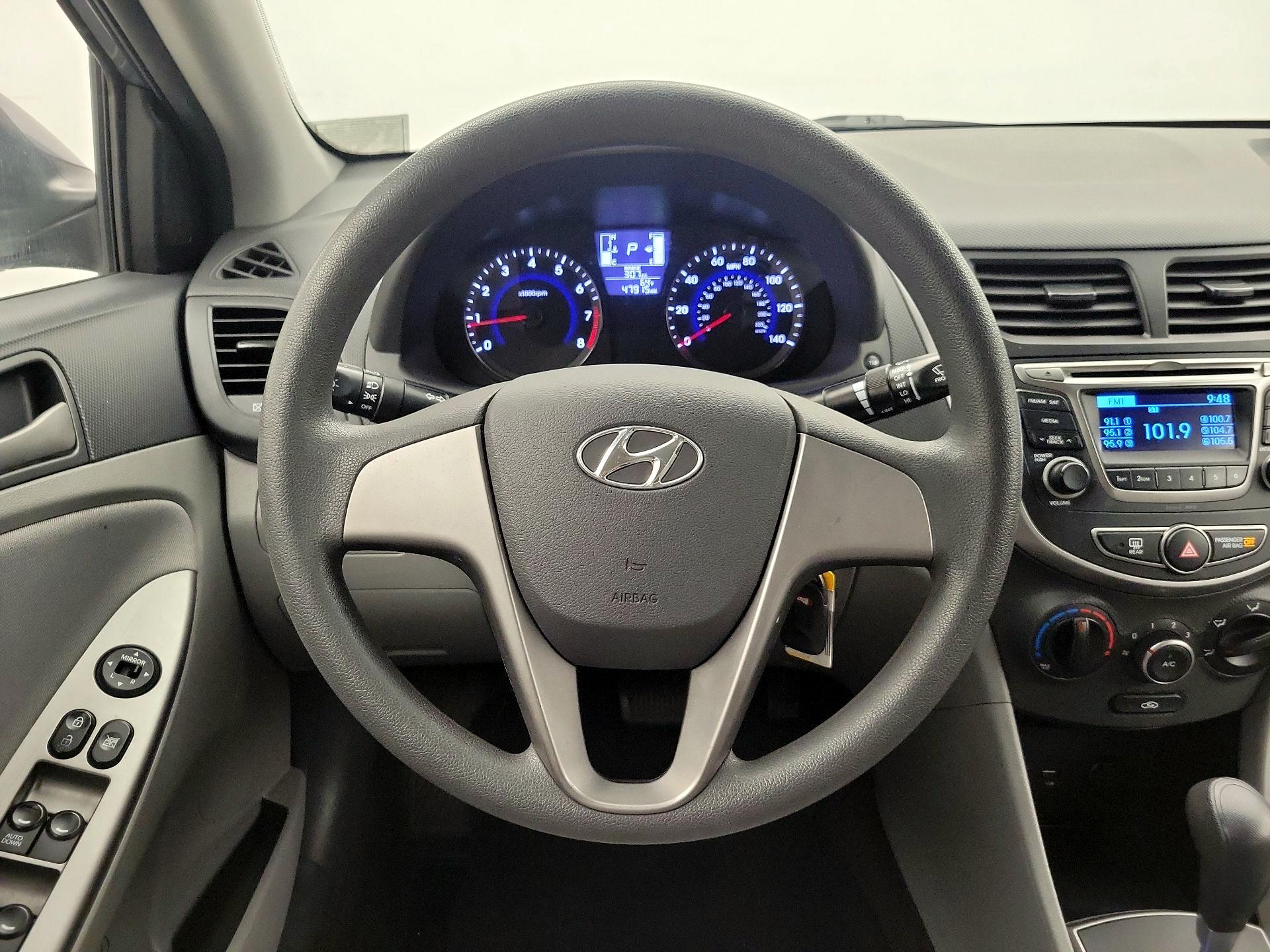 Thumbnail: 2016 Hyundai Accent - 10