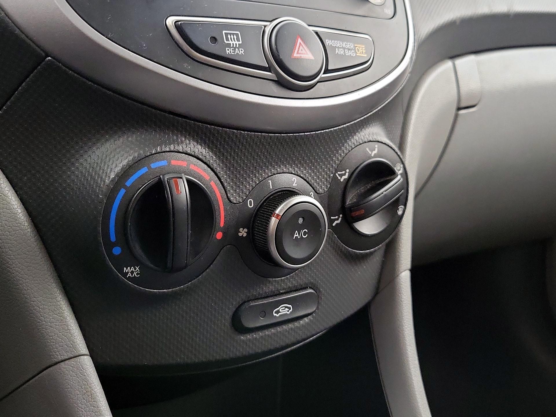 Thumbnail: 2016 Hyundai Accent - 15