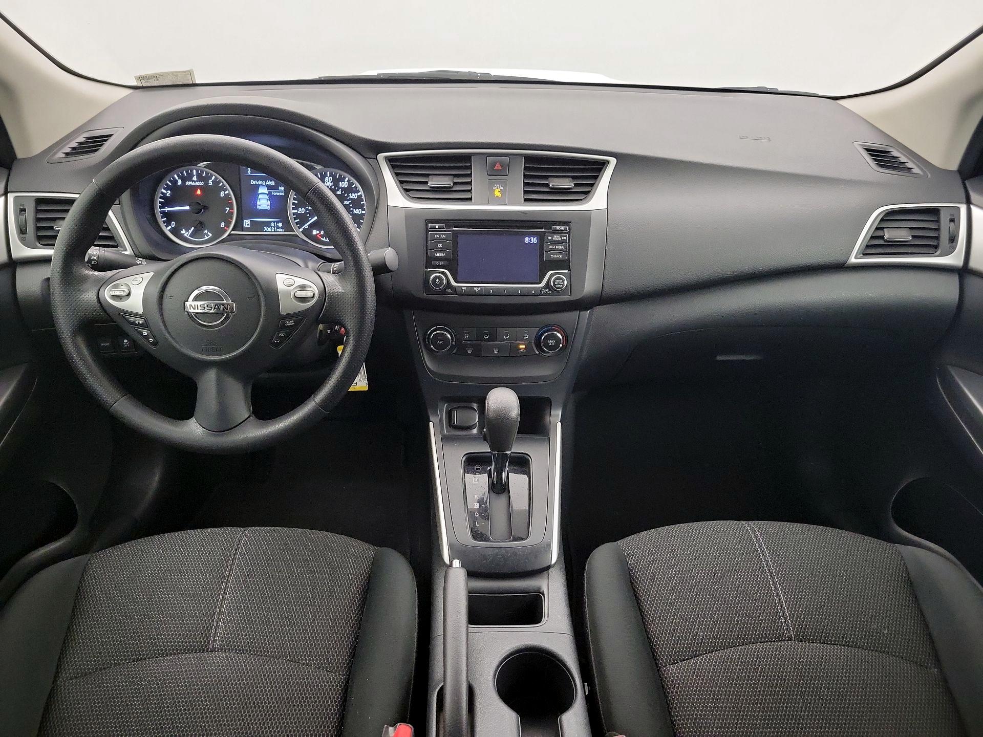 Thumbnail: 2018 Nissan Sentra - 9