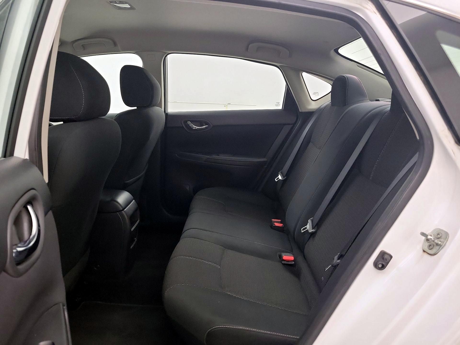 Thumbnail: 2018 Nissan Sentra - 19