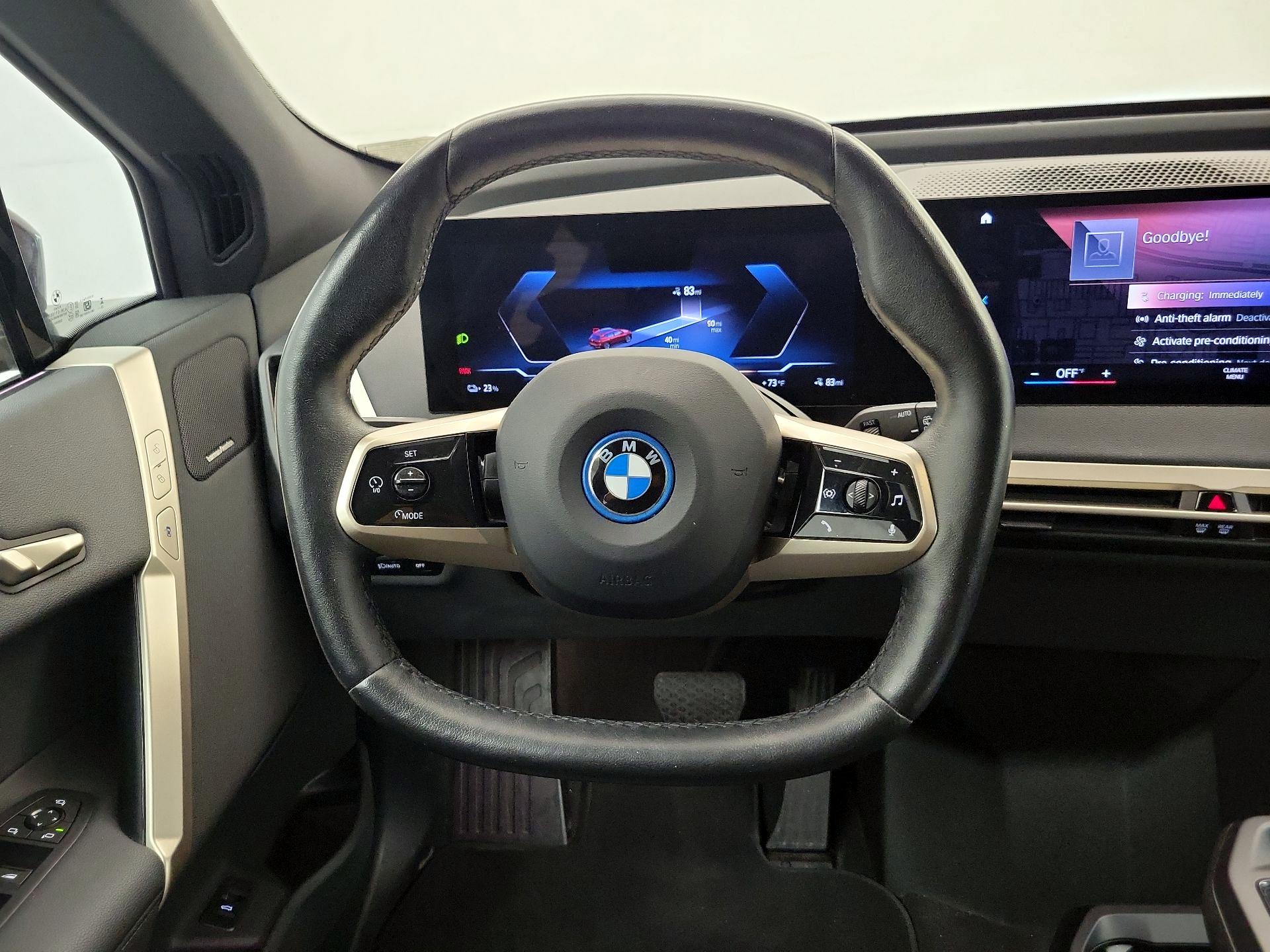 Thumbnail: 2023 BMW iX - 10