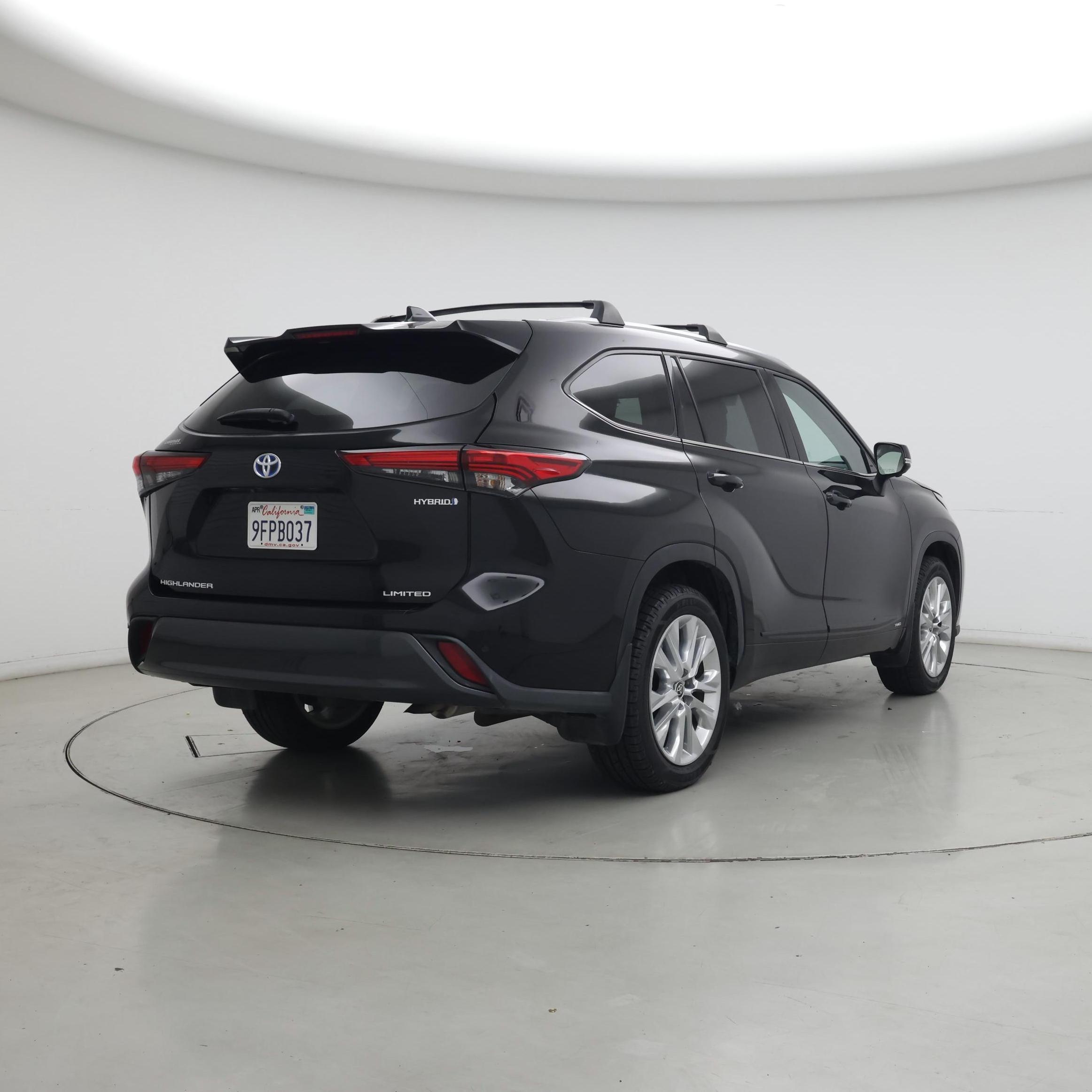 Thumbnail: 2023 Toyota Highlander - 8