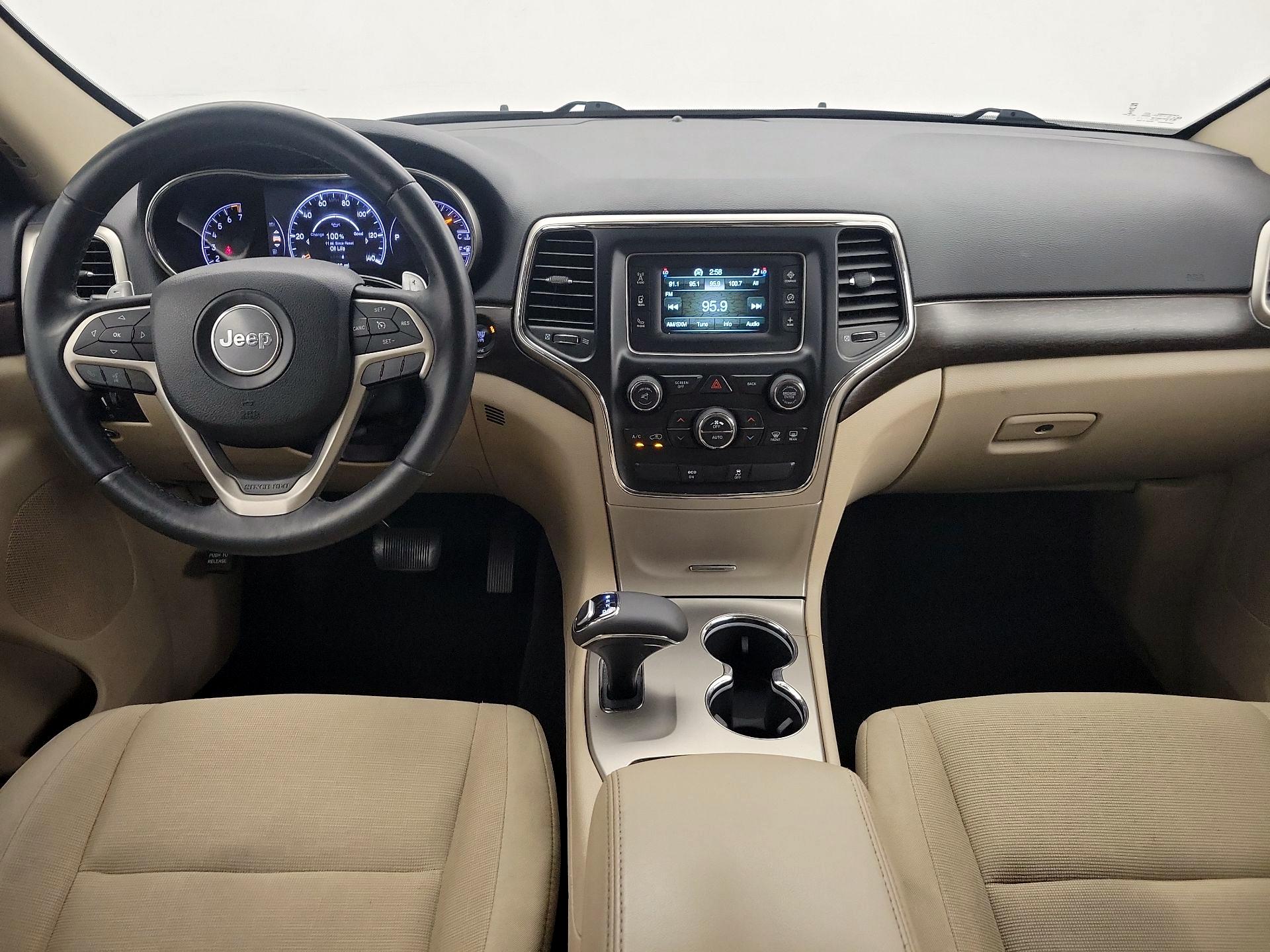 Thumbnail: 2015 Jeep Grand Cherokee - 9