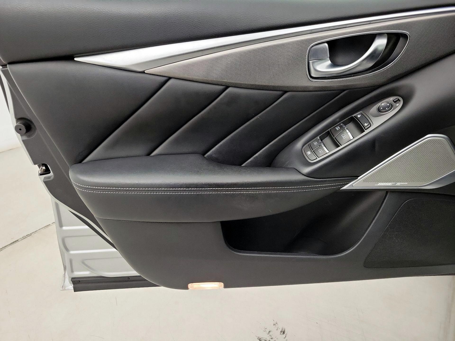 Thumbnail: 2017 INFINITI Q50 - 12