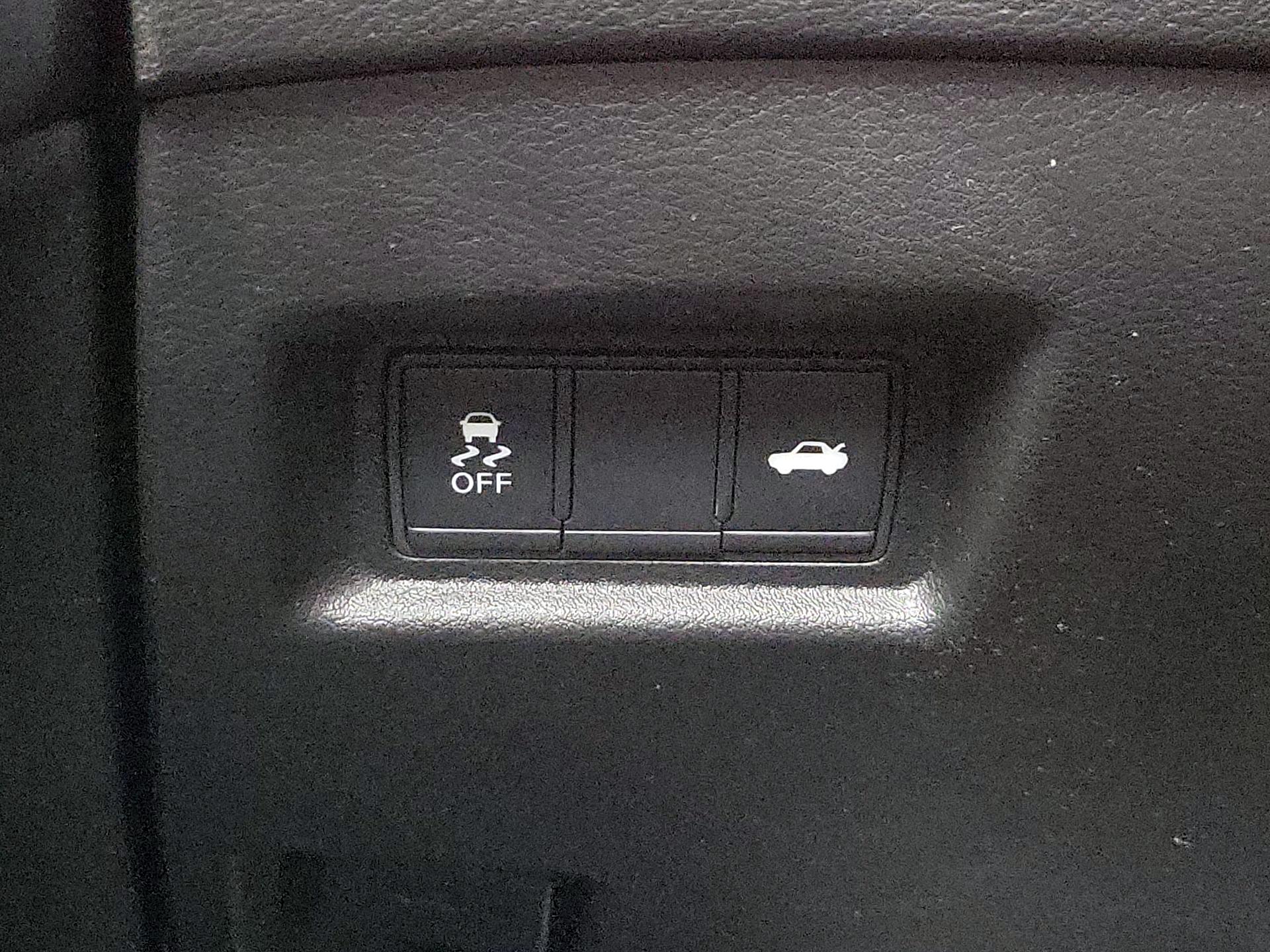 Thumbnail: 2017 INFINITI Q50 - 13