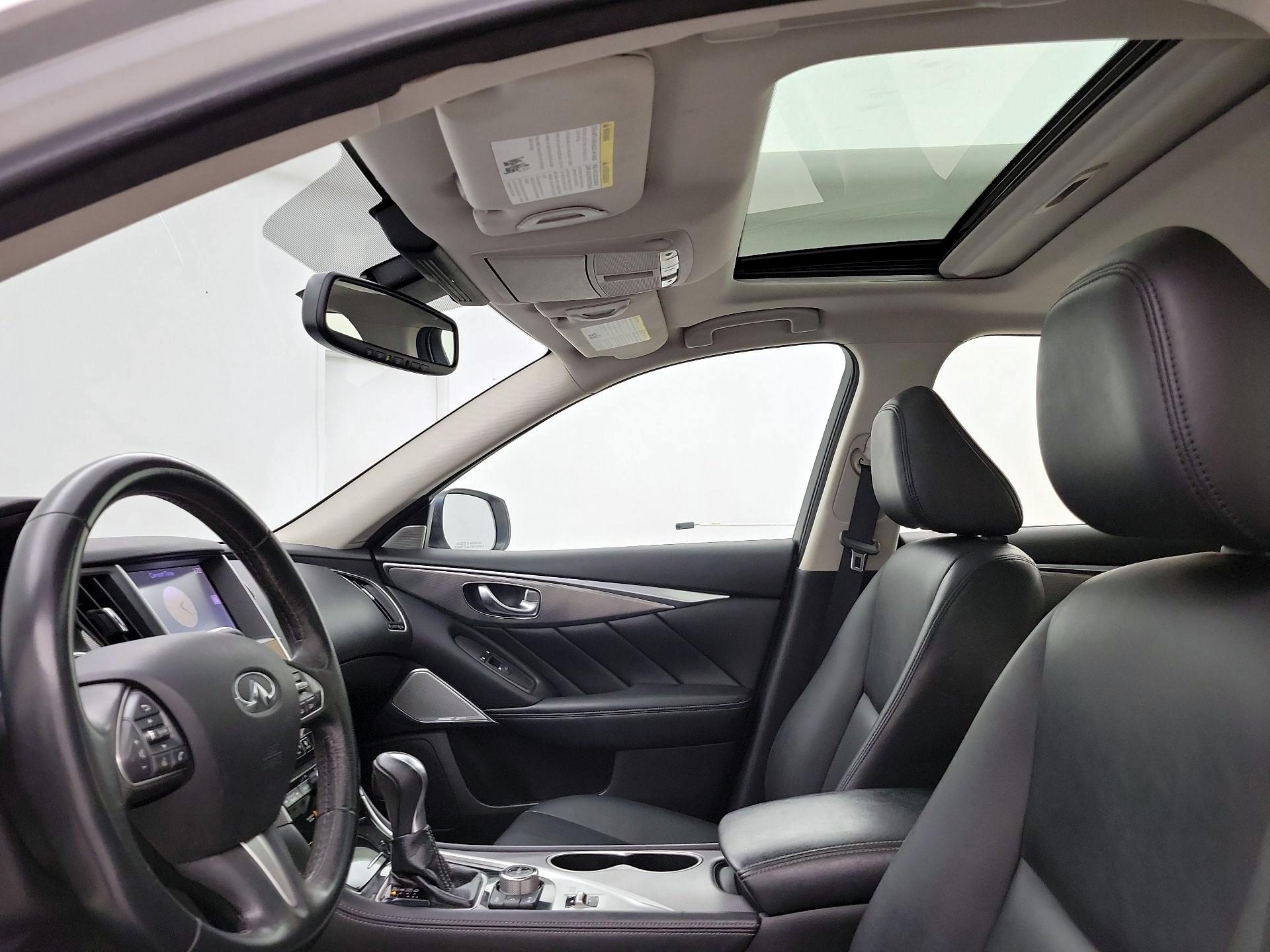 Thumbnail: 2017 INFINITI Q50 - 19