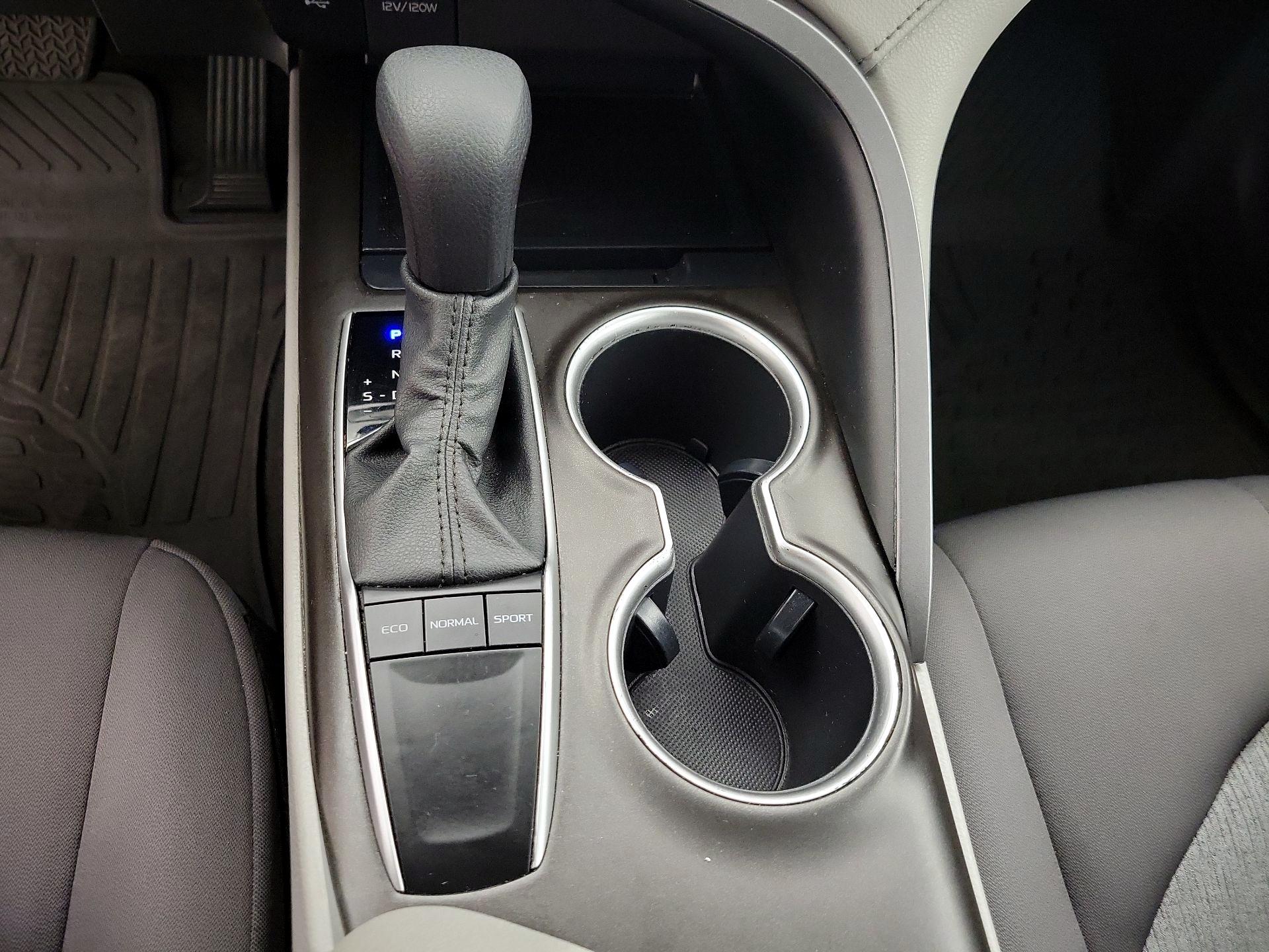 Thumbnail: 2023 Toyota Camry - 17