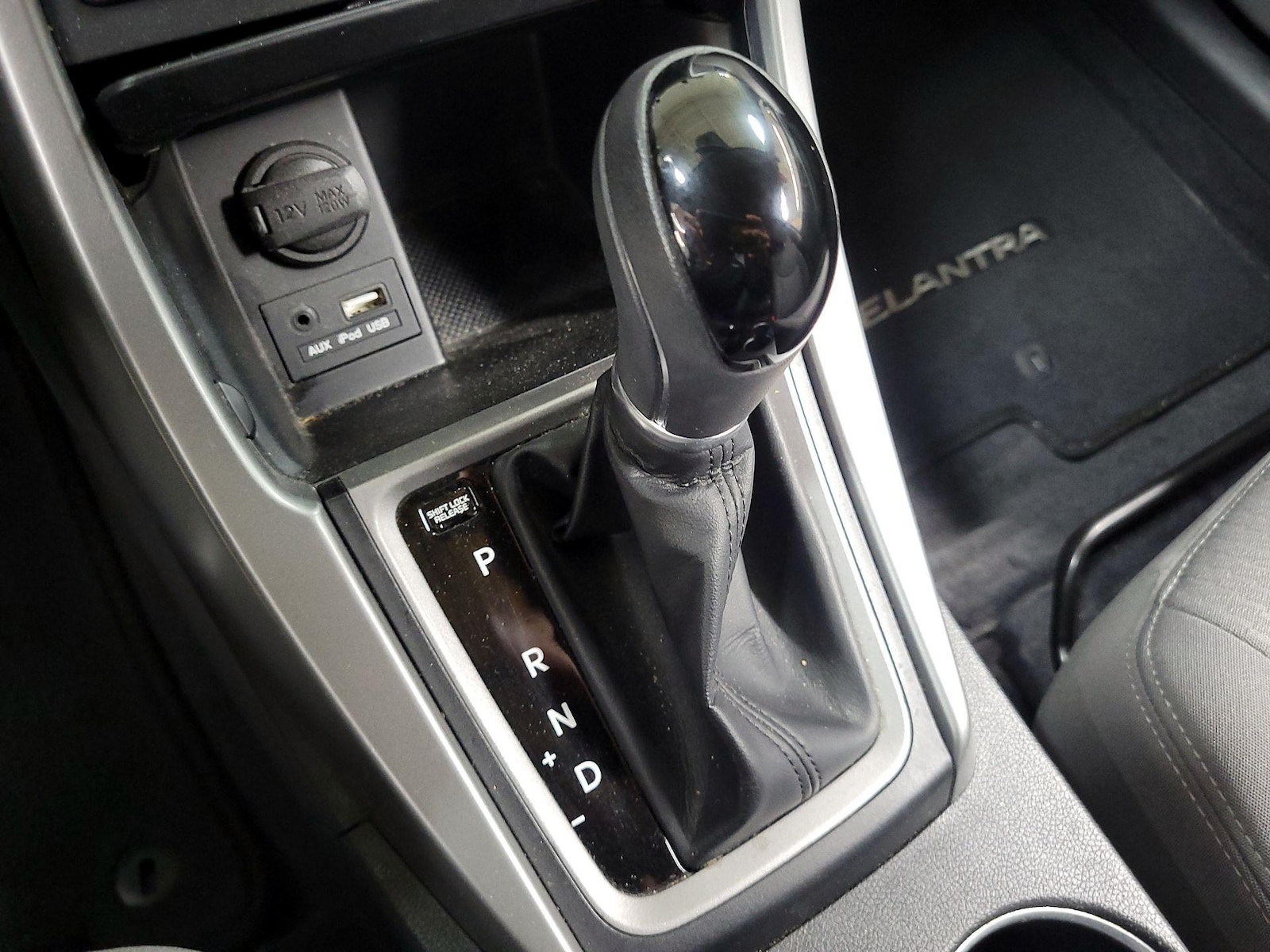 2016 Hyundai Elantra SE - Photo 17