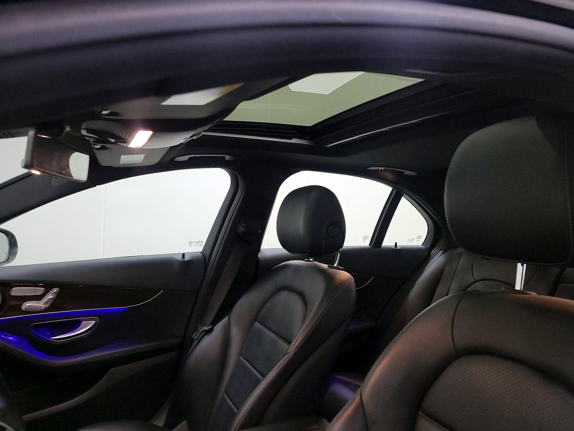 Thumbnail: 2020 Mercedes-Benz C-Class - 18