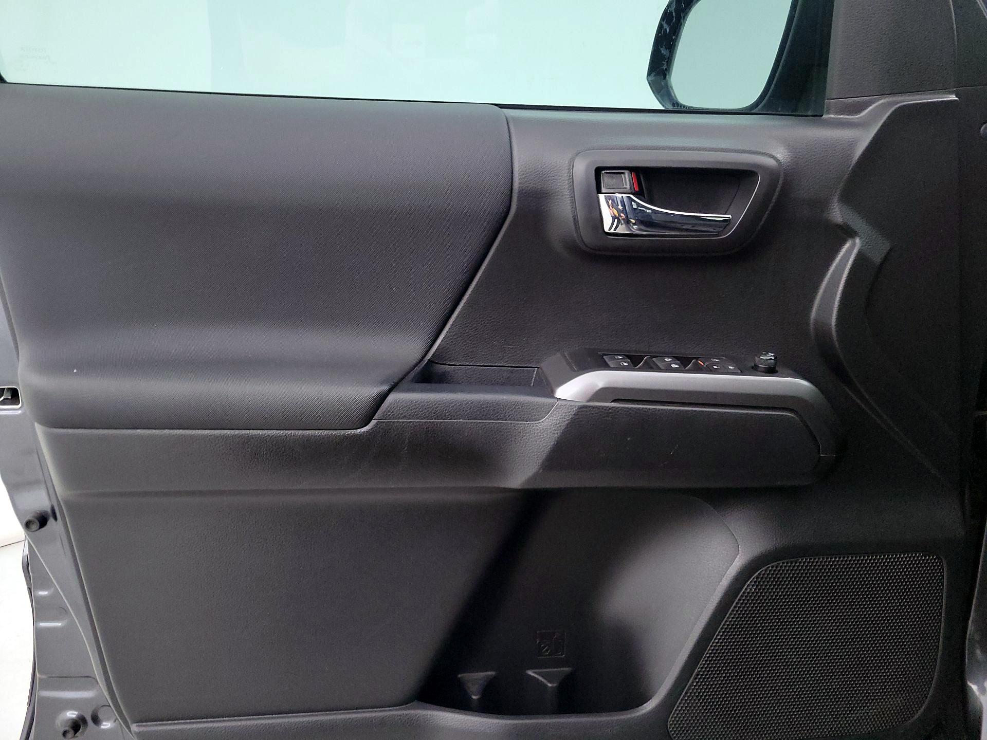 Thumbnail: 2023 Toyota Tacoma - 12