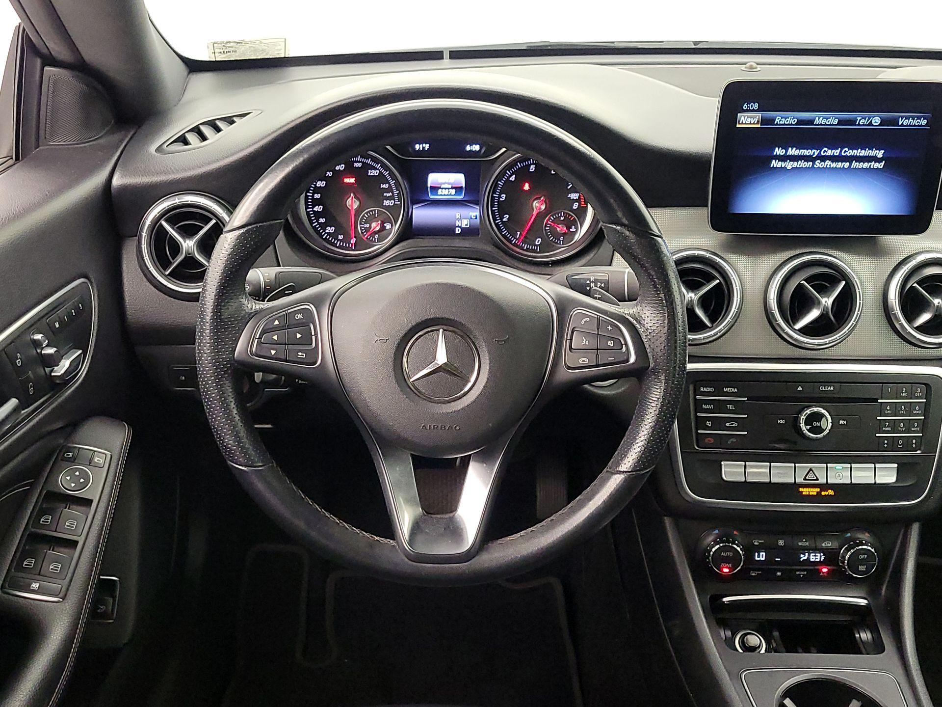Thumbnail: 2019 Mercedes-Benz CLA - 10