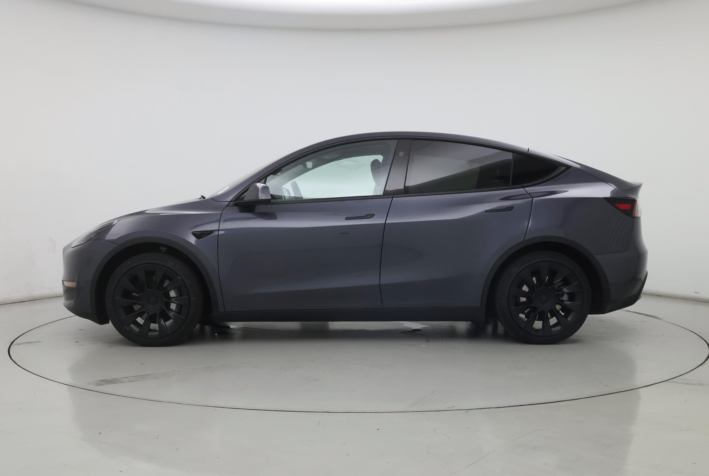 Thumbnail: 2023 Tesla Model Y - 3