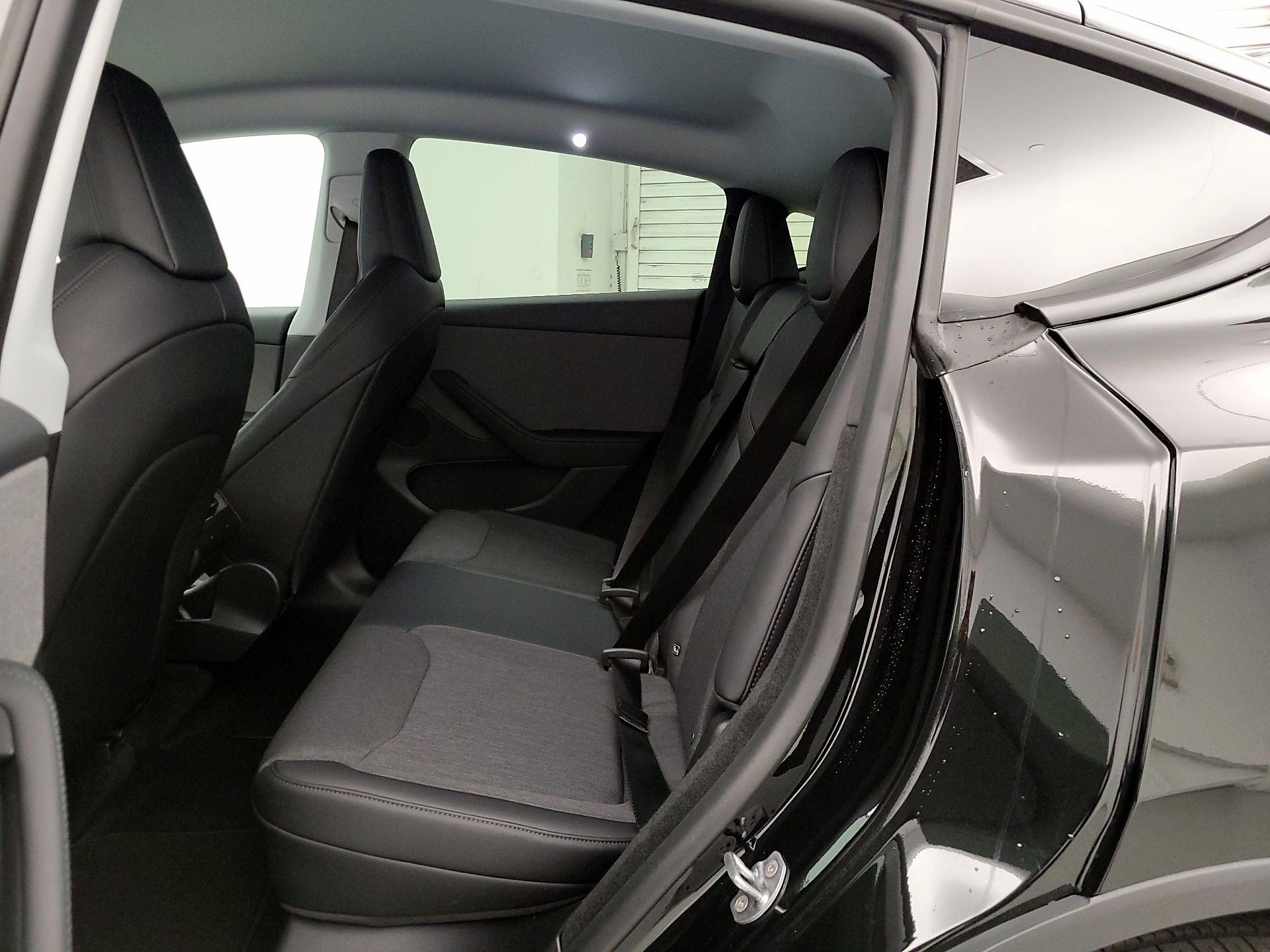 Thumbnail: 2026 Tesla Model Y - 18