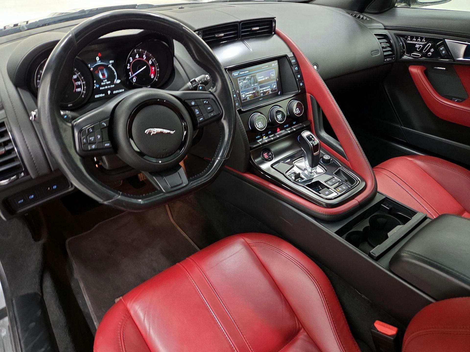 Thumbnail: 2016 Jaguar F-Type - 9