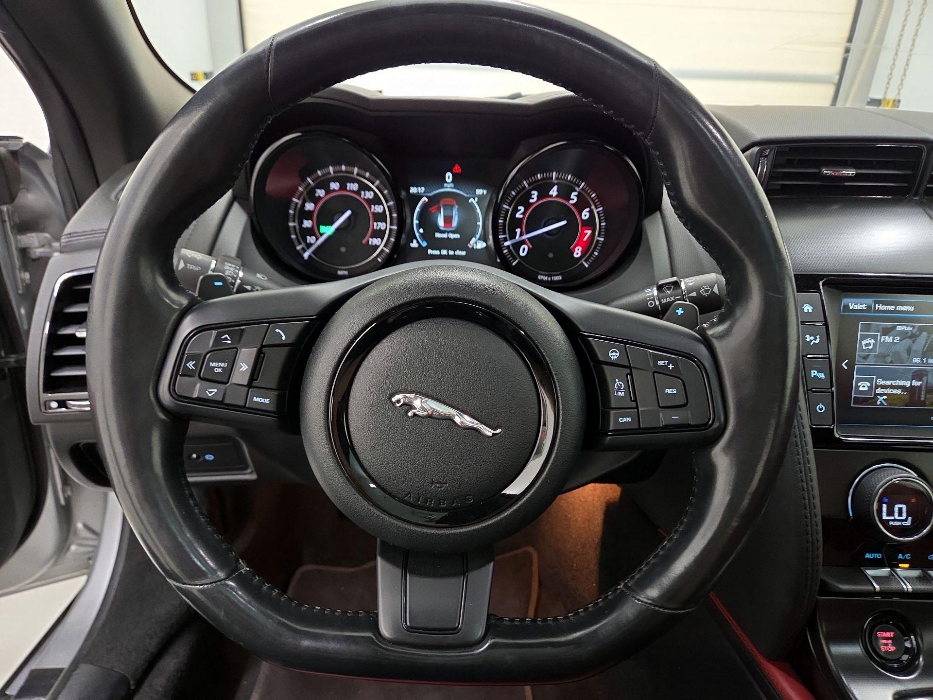 Thumbnail: 2016 Jaguar F-Type - 10