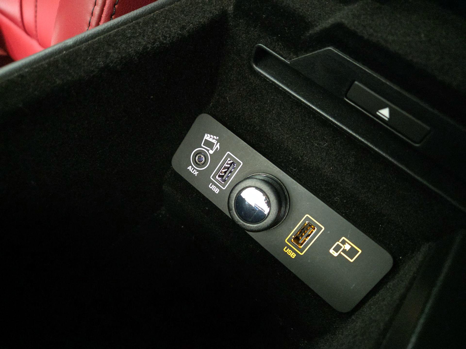 Thumbnail: 2016 Jaguar F-Type - 18
